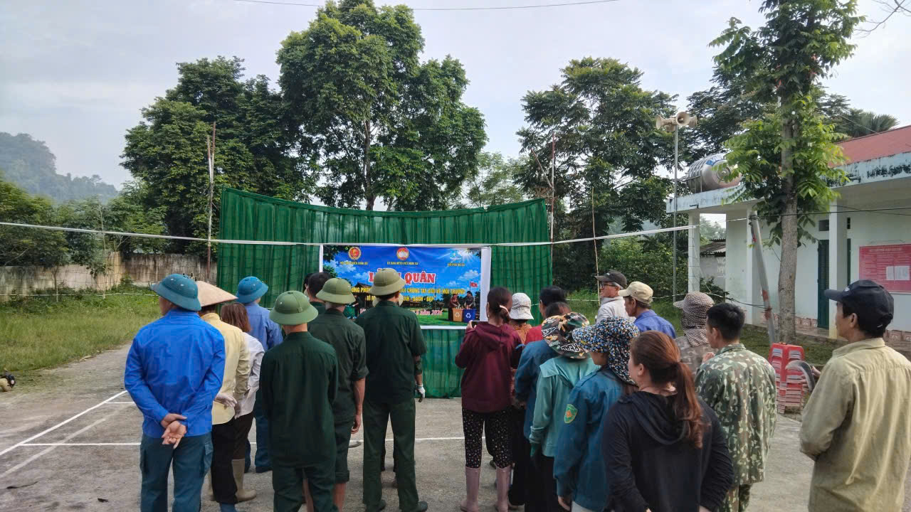T Khuổi niếng ra quân.jpg