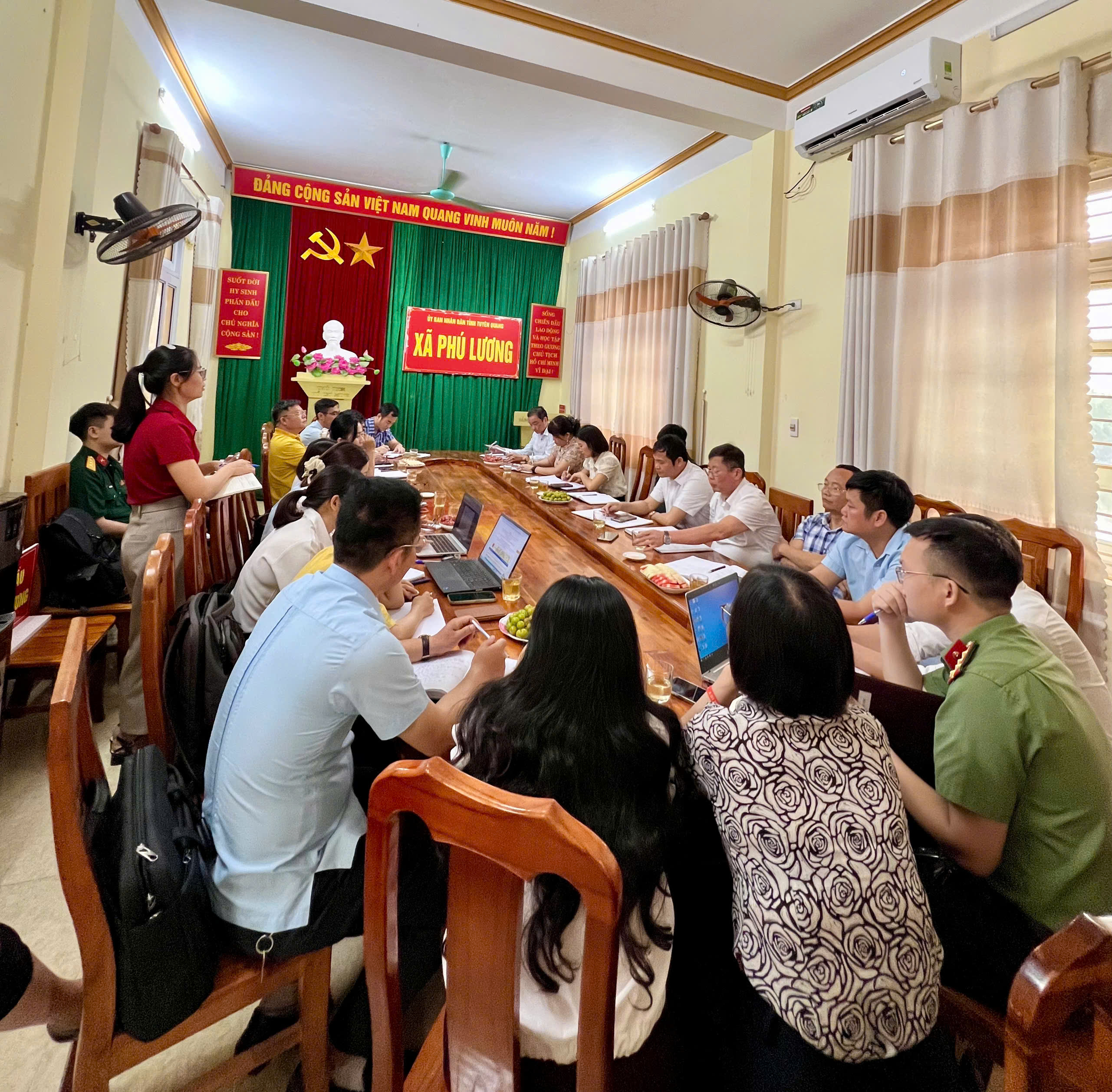 PHÒNG GIAO DỊCH SỐ 17 – KBNN KHU VỰC VIII TRIỂN KHAI KẾ HOẠCH NẮM BẮT THÔNG TIN CÔNG TÁC THU, CHI NGÂN SÁCH TẠI CƠ SỞ