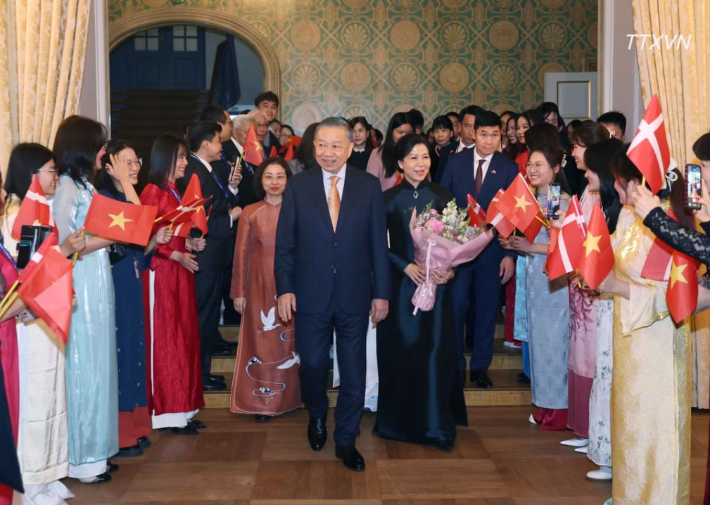 Hội nhập tốt, giữ gìn tình cảm với quê hương, chung sức xây dựng đất nước hùng cường và thịnh vượng