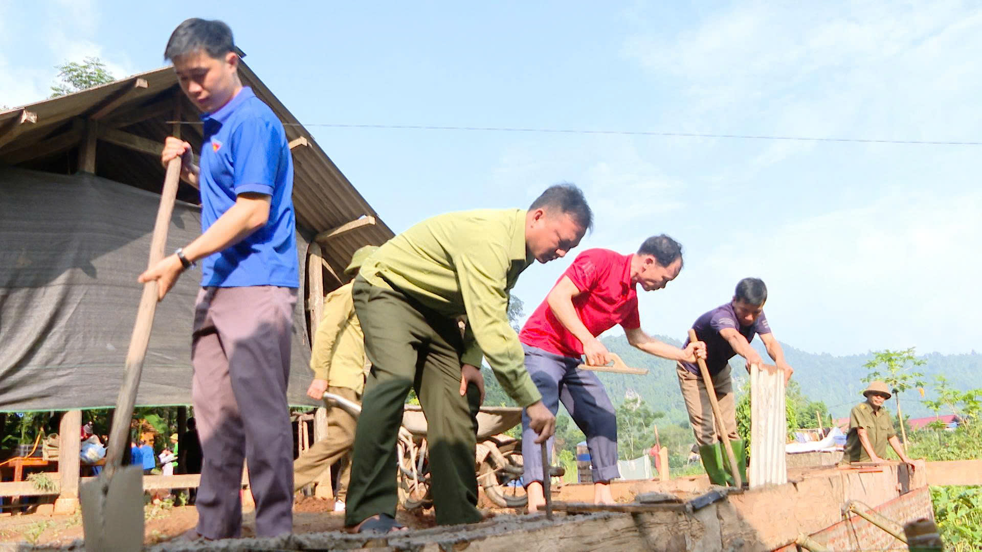 Xã Lâm Bình phấn đấu hoàn thành mục tiêu xóa nhà tạm, nhà dột nát cho các hộ gia đình có hoàn cảnh khó khăn trên địa bàn theo đúng kế hoạch
