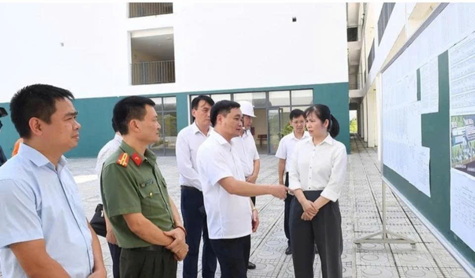 Kiểm tra công tác chuẩn bị kỳ thi lại đối với các thí sinh Trường THPT Chuyên Tuyên Quang