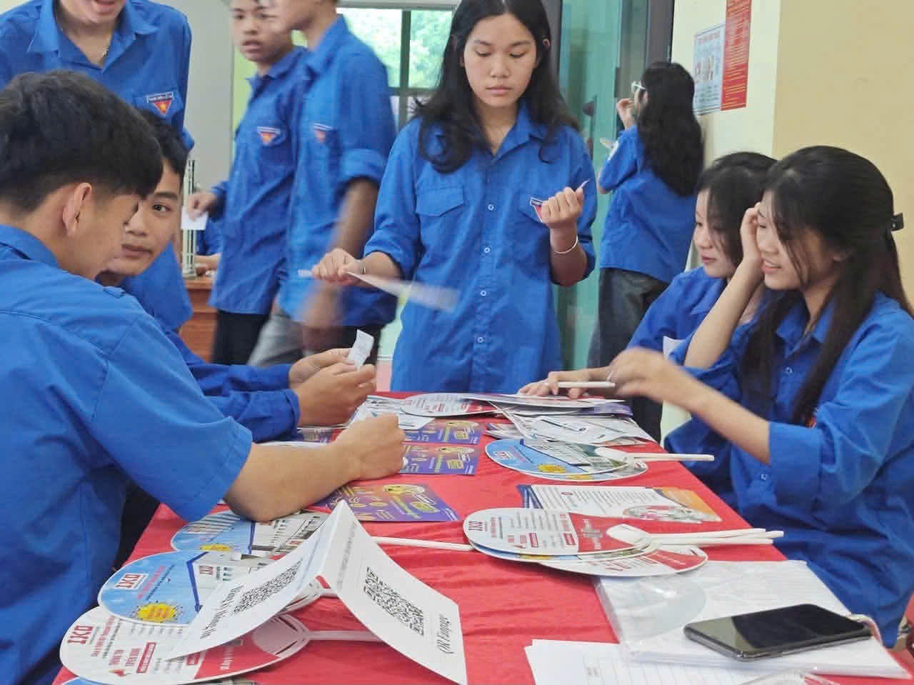 Việc làm 2.jpg