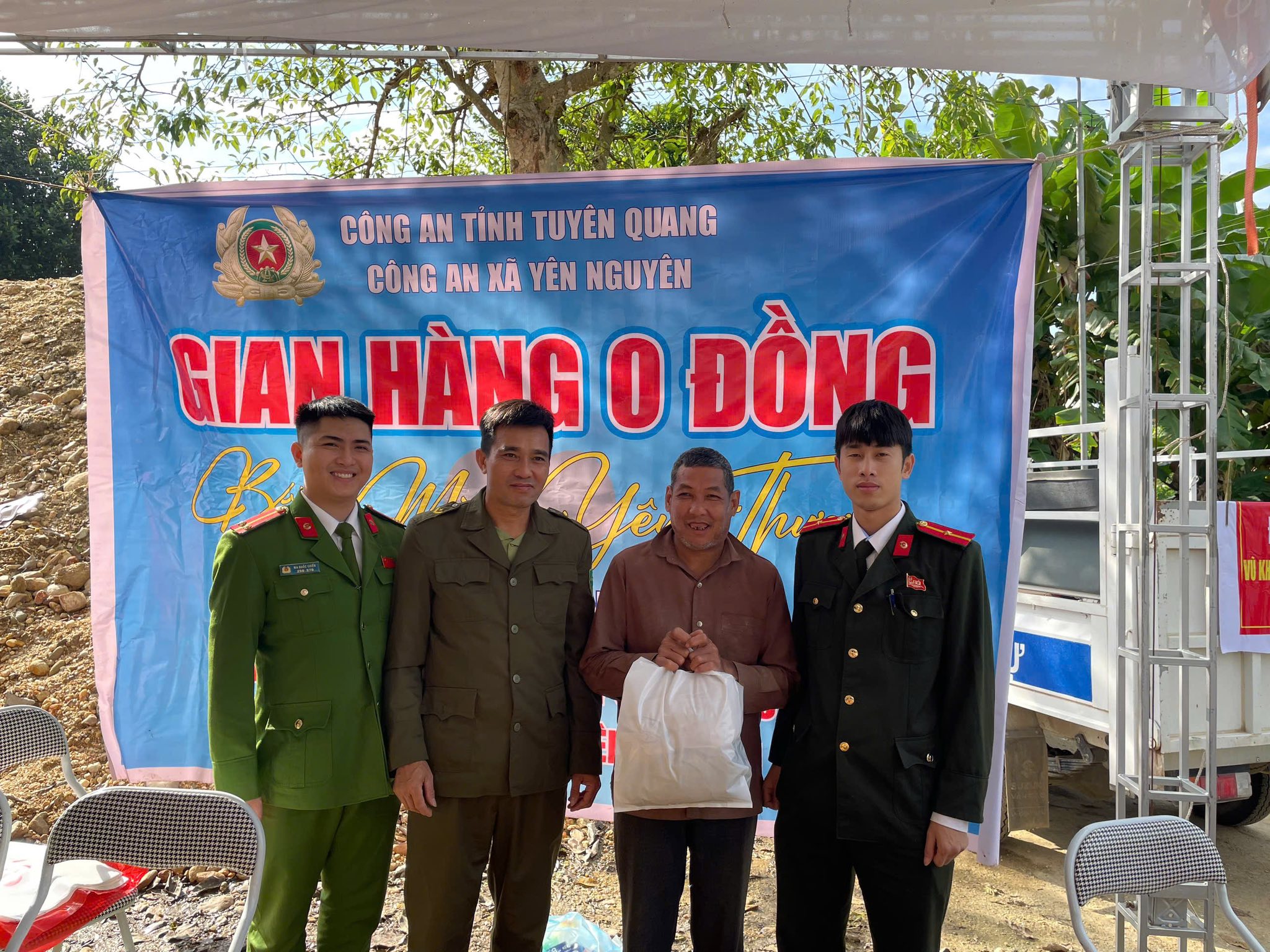 VIẾT TIẾP CÂU CHUYỆN YÊU THƯƠNG - "GIAN HÀNG 0 ĐỒNG" LƯU ĐỘNG 