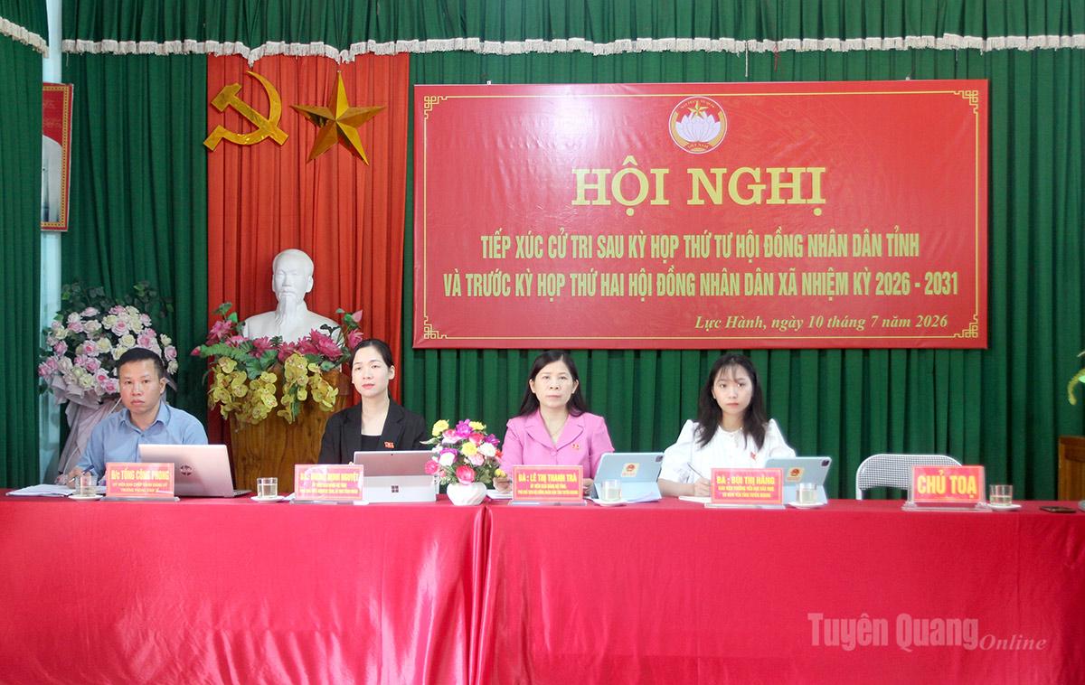 Phó Chủ tịch HĐND tỉnh Lê Thị Thanh Trà tiếp xúc cử tri xã Lực Hành
