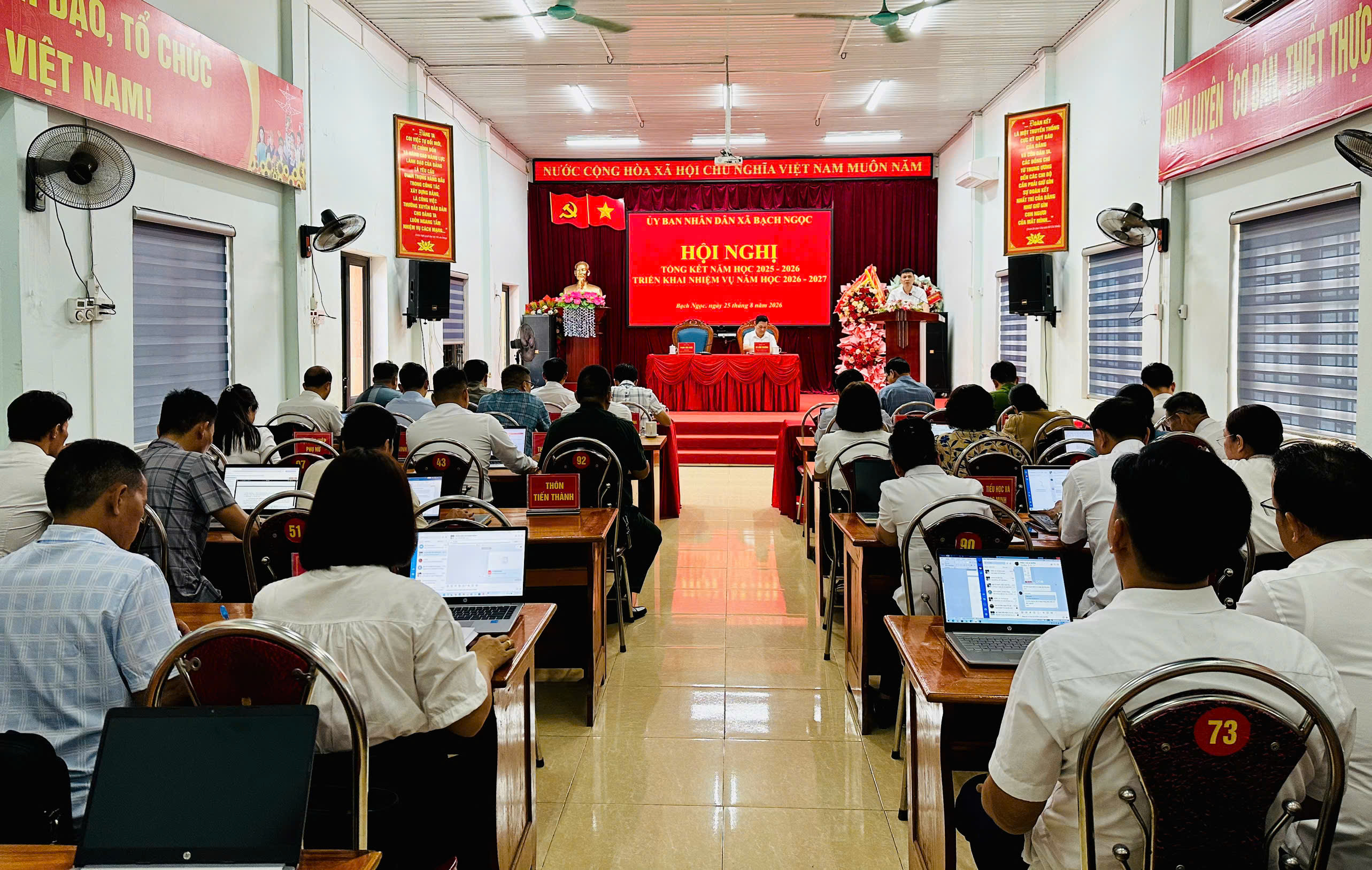 Xã Bạch Ngọc tổng kết năm học và triển khai nhiệm vụ năm học mới