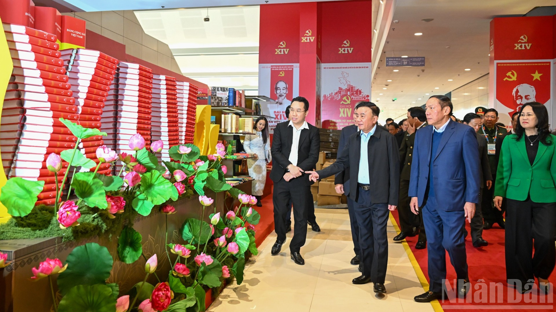 Thường trực Ban Bí thư Trần Cẩm Tú chủ trì sơ duyệt công tác tổ chức Đại hội XIV của Đảng