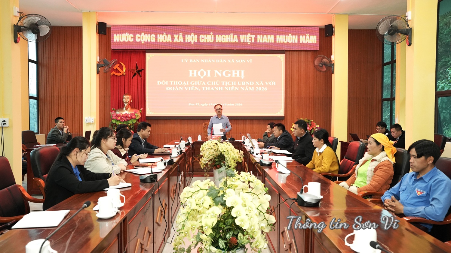 Hội nghị đối thoại giữa Chủ tịch UBND xã với đoàn viên, thanh niên