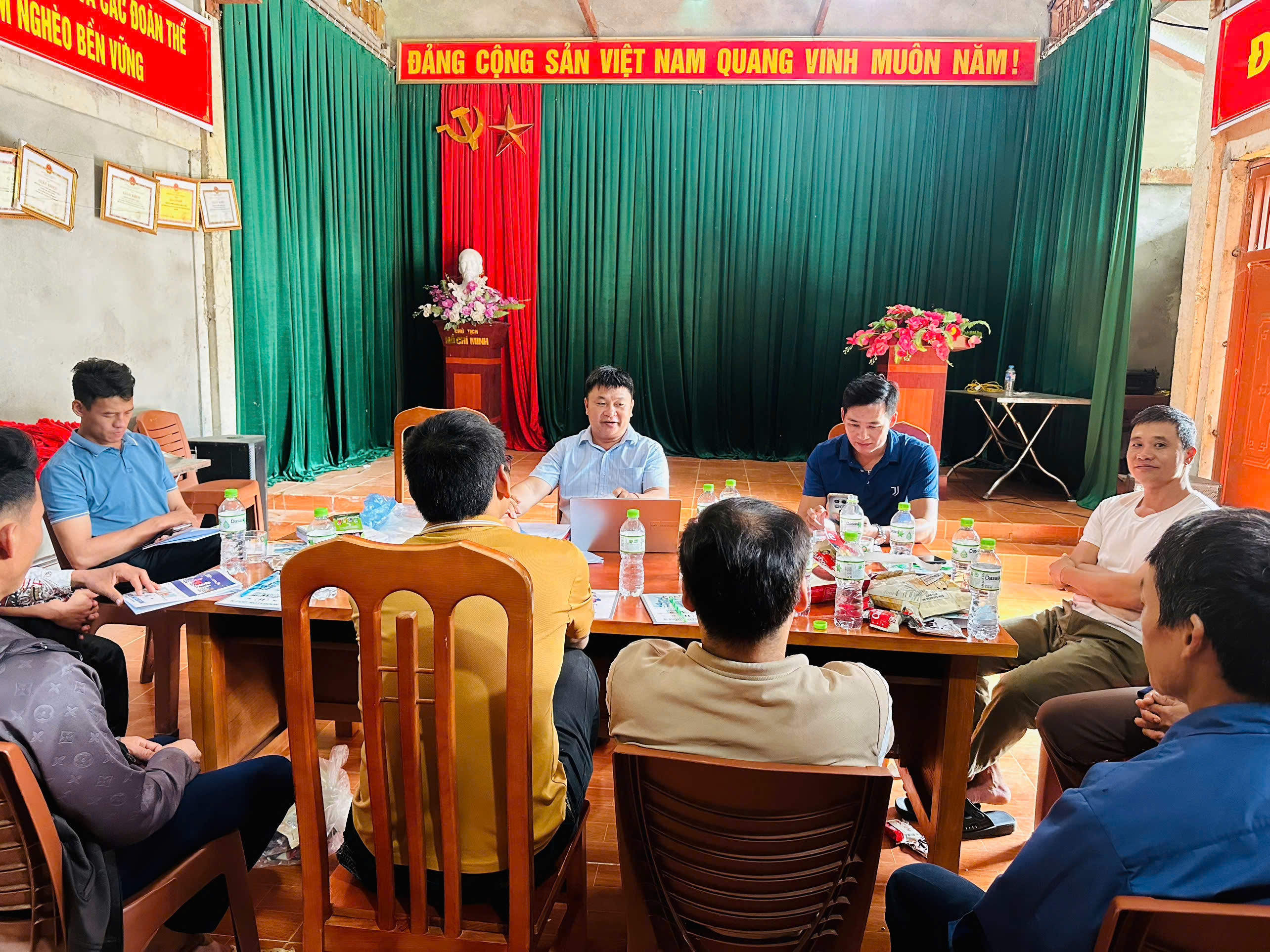 CÔN LÔN TẬP HUẤN KỸ THUẬT TRỒNG SA NHÂN DƯỚI TÁN RỪNG