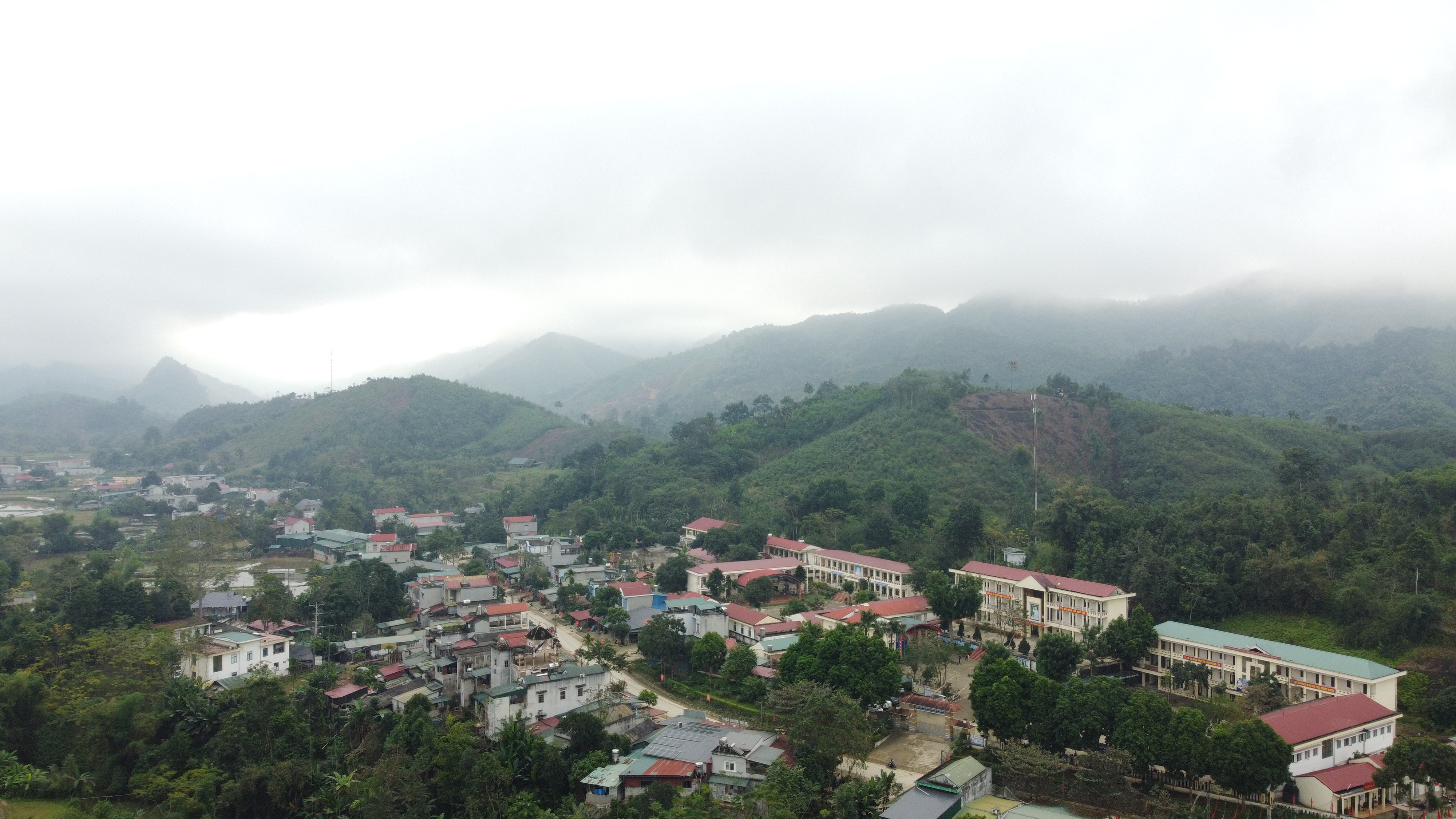 Người dân xã Liên Hiệp tin tưởng vào Đại hội XIV của Đảng