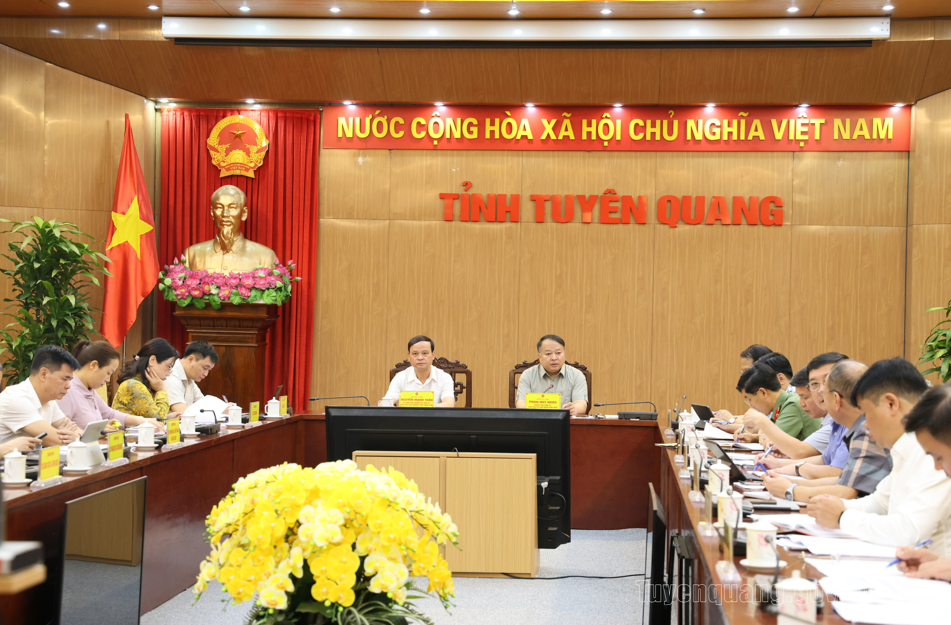 Tập trung tháo gỡ khó khăn, đẩy nhanh tiến độ các công trình, dự án trọng điểm và Chương trình mục tiêu quốc gia