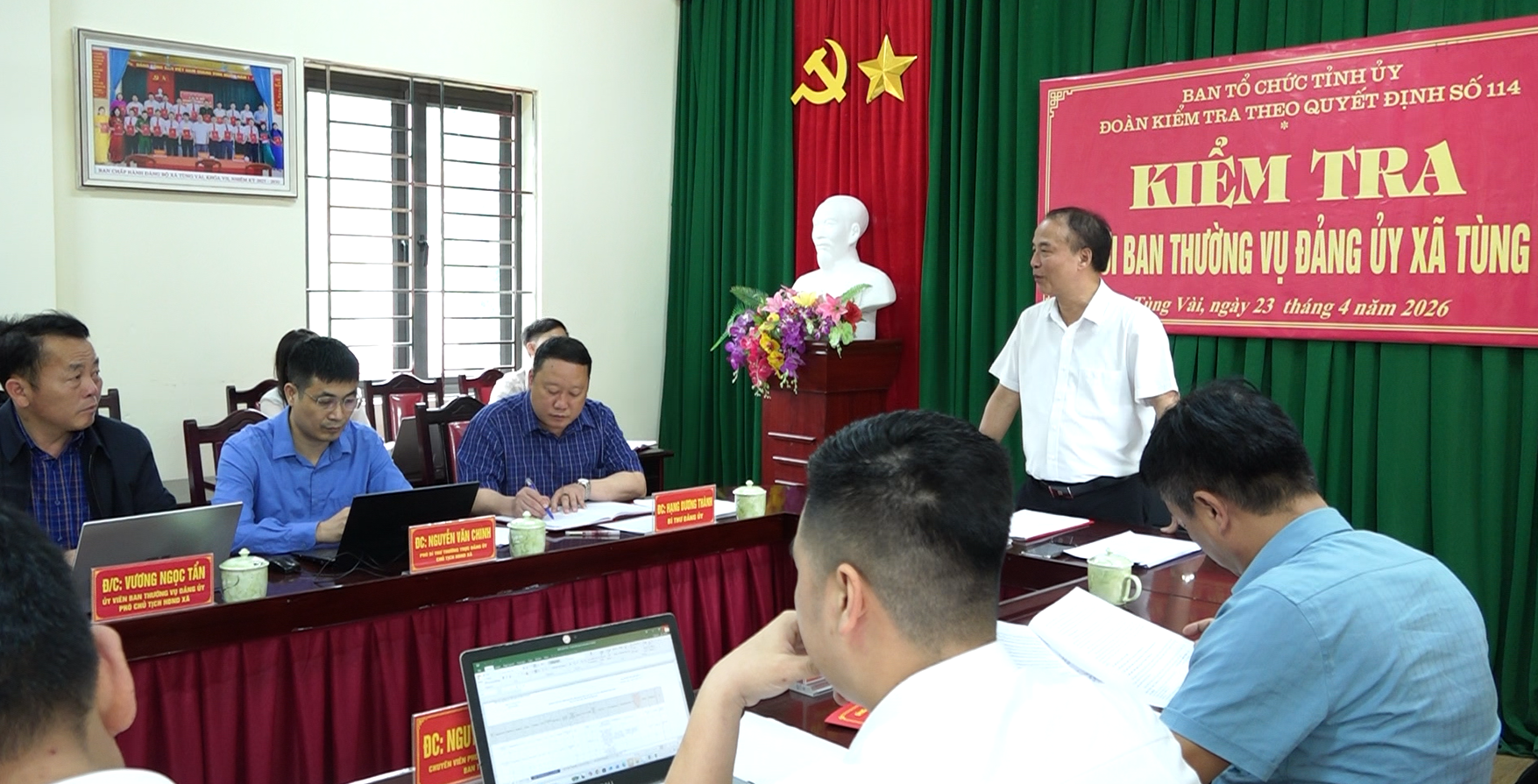 Kiểm tra việc lãnh đạo, chỉ đạo thực hiện công tác tổ chức xây dựng Đảng tại xã Tùng Vài.