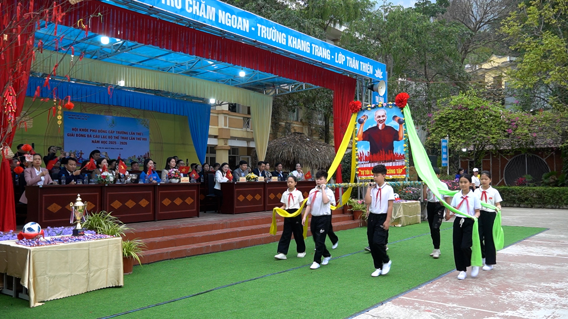 Sequence 01.00_02_22_01.Still071.jpg