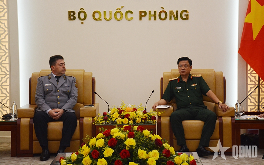 Thượng tướng Nguyễn Trường Thắng tiếp Tùy viên Quốc phòng Bulgaria