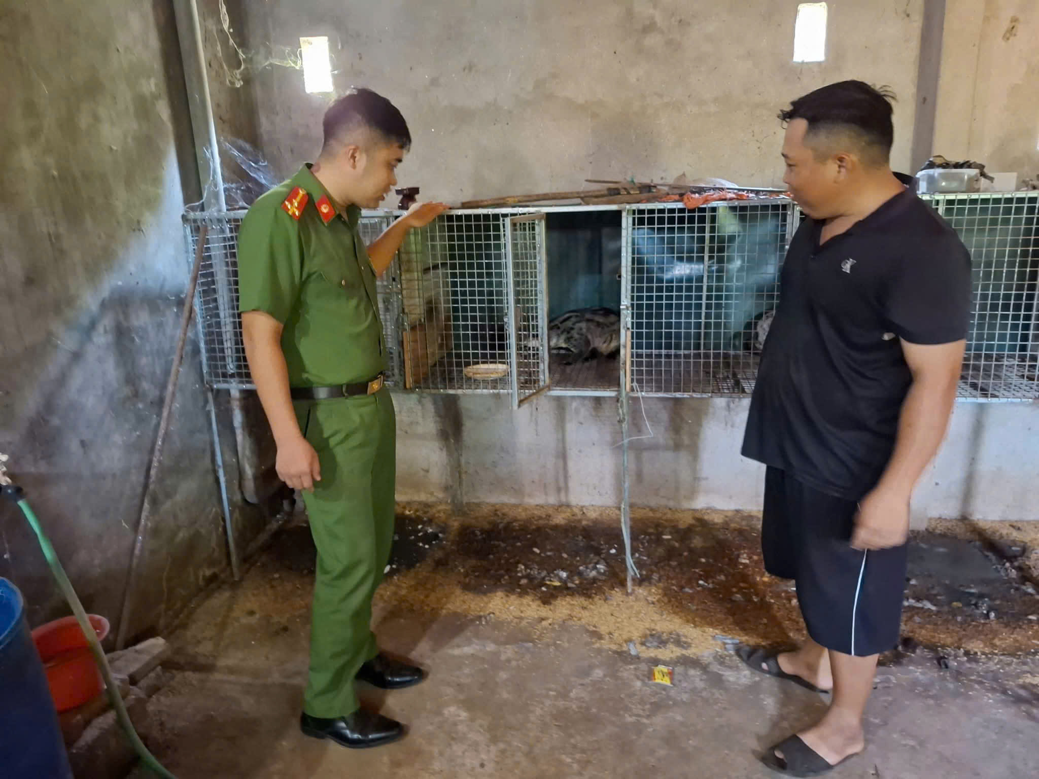 CÔNG AN XÃ BÌNH XA ĐẨY MẠNH TUYÊN TRUYỀN, NÂNG CAO Ý THỨC BẢO VỆ ĐỘNG VẬT HOANG DÃ, ĐỘNG VẬT NGUY C  ẤP, QUÝ, HIẾM