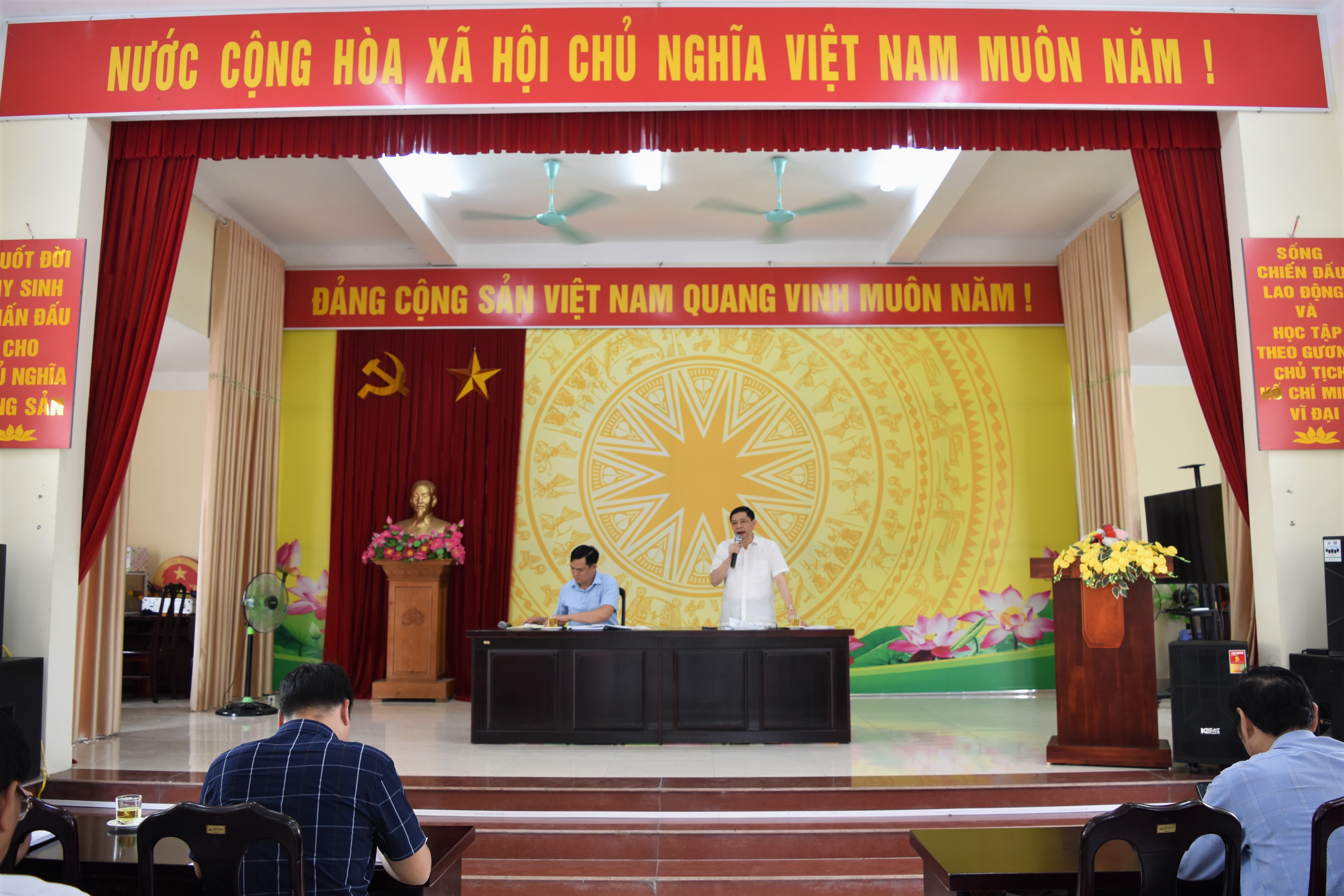 Phường Minh Xuân họp, triển khai công tác chỉnh trang đô thị, công tác chuẩn bị các hoạt động tổ chức Lễ hội Thành Tuyên năm 2025