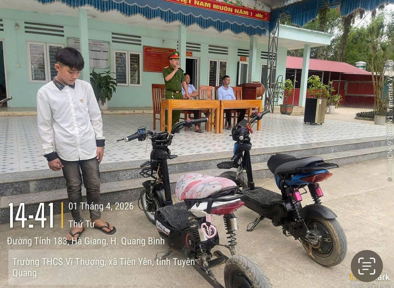 TUYÊN TRUYỀN PHỔ BIẾN PHÁP LUẬT TẠI TRƯỜNG THCS VĨ THƯỢNG