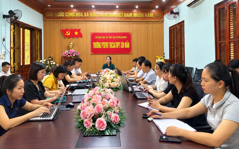 nội trú 2.png