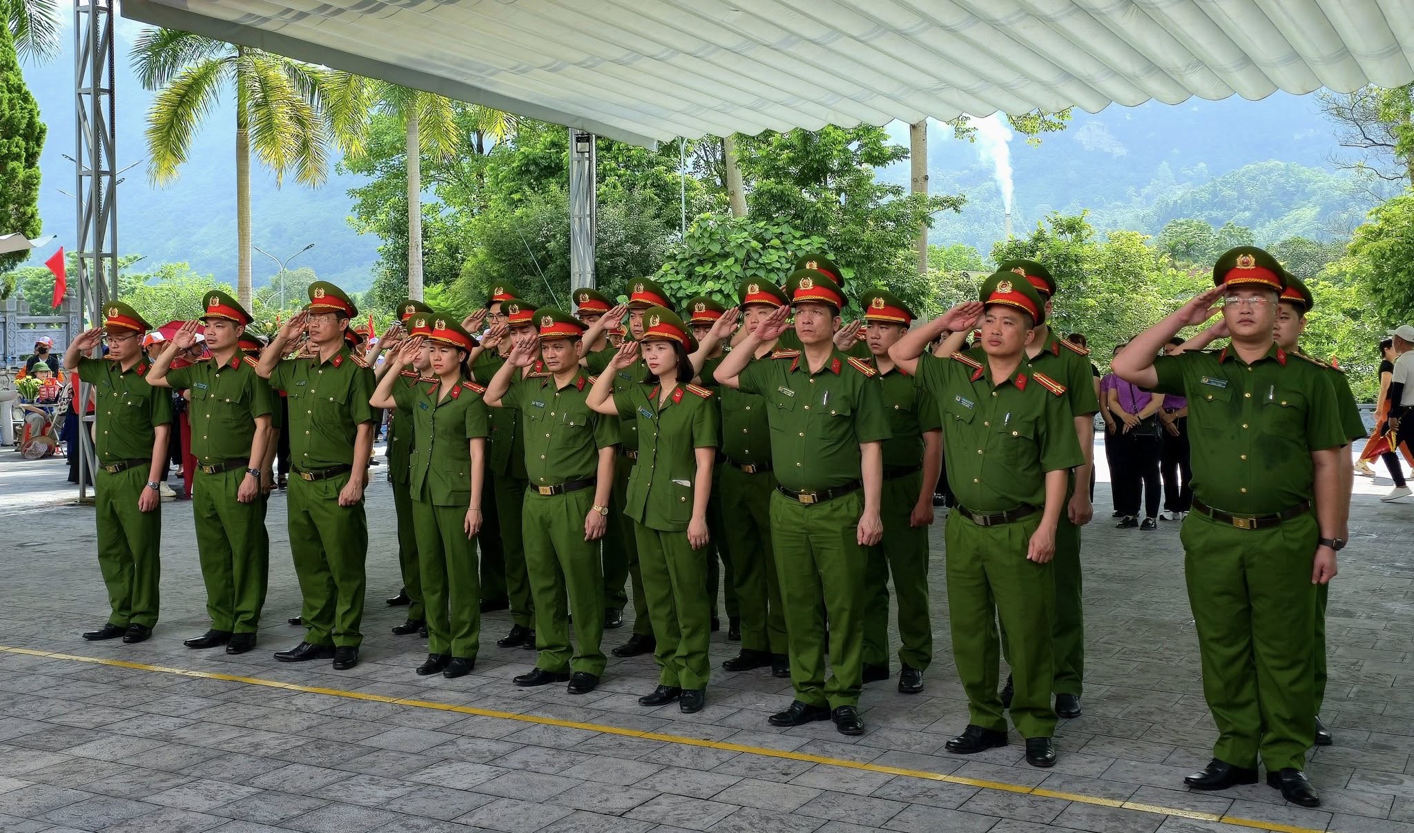 VĂN PHÒNG CƠ QUAN CẢNH SÁT ĐIỀU TRA CÔNG AN TỈNH TỔ CHỨC CÁC HOẠT ĐỘNG TRI ÂN NHÂN NGÀY THƯƠNG BINH - LIỆT SĨ