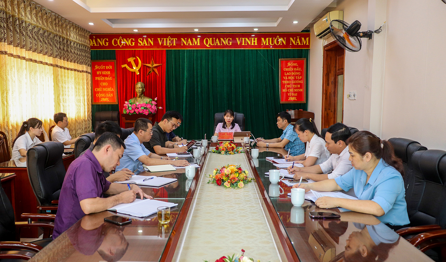 Đảng ủy xã Yên Sơn tổ chức họp chuyên đề về công tác tiếp dân, giải quyết đơn thư, khiếu nại, tố cáo của công dân và chuyên đề giải ngân vốn đầu tư công
