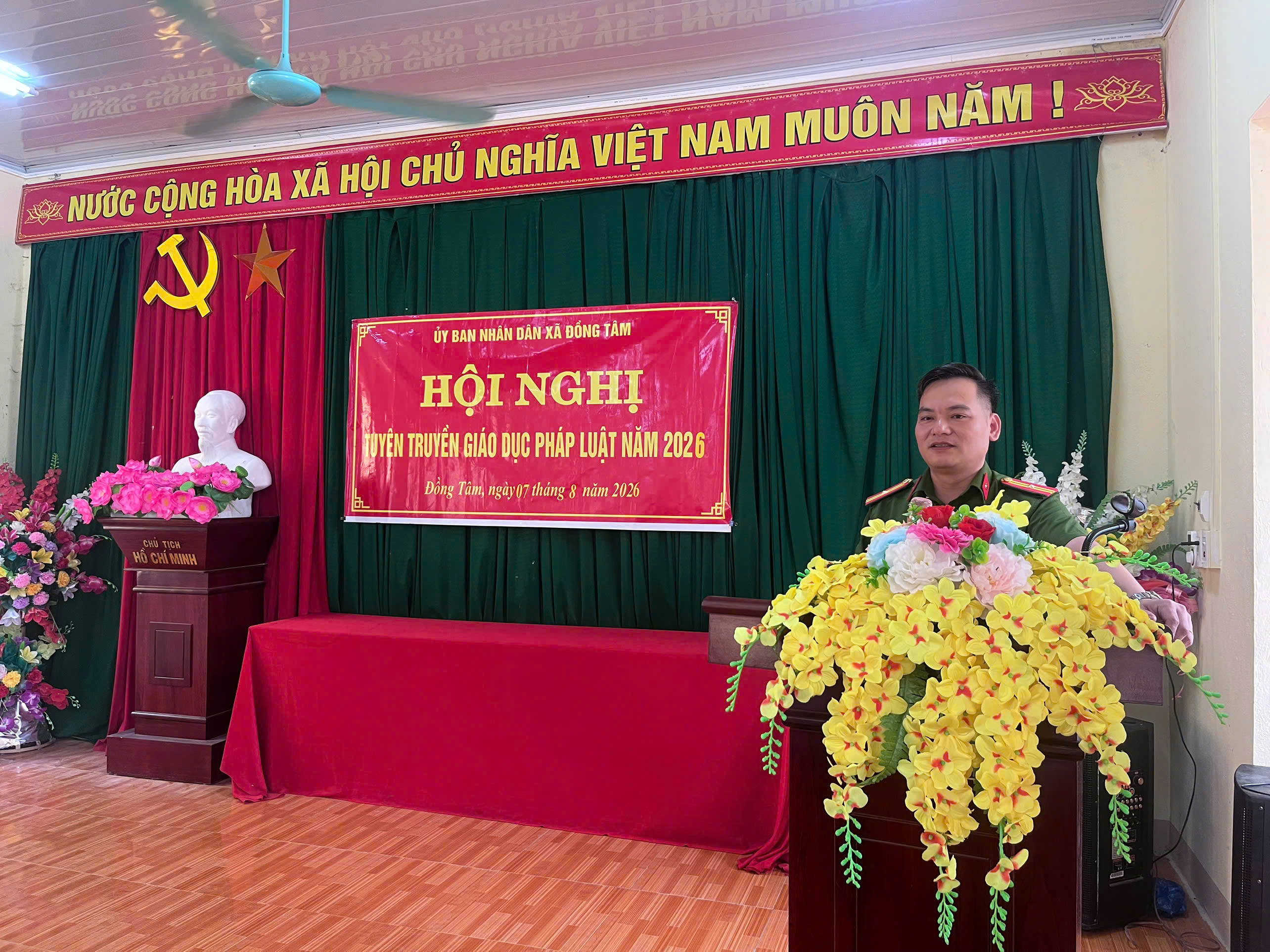 CÔNG AN XÃ ĐỒNG TÂM ĐẨY MẠNH TUYÊN TRUYỀN PHỔ BIẾN GIÁO DỤC PHÁP LUẬT ĐẾN CÁN BỘ VÀ NHÂN DÂN
