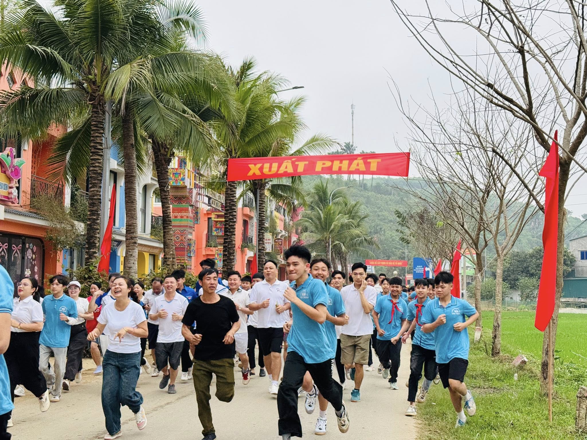 Tân Trào sôi nổi, đông đảo hưởng ứng Ngày chạy Olympic vì sức khỏe toàn dân năm 2026