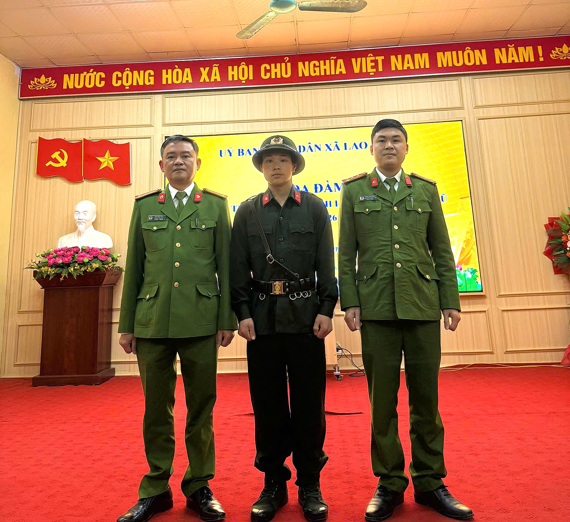 TỌA ĐÀM, GẶP GỠ CÔNG DÂN CHUẨN BỊ LÊN ĐƯỜNG THAM GIA NGHĨA VỤ CÔNG AN NHÂN DÂN NĂM 2026