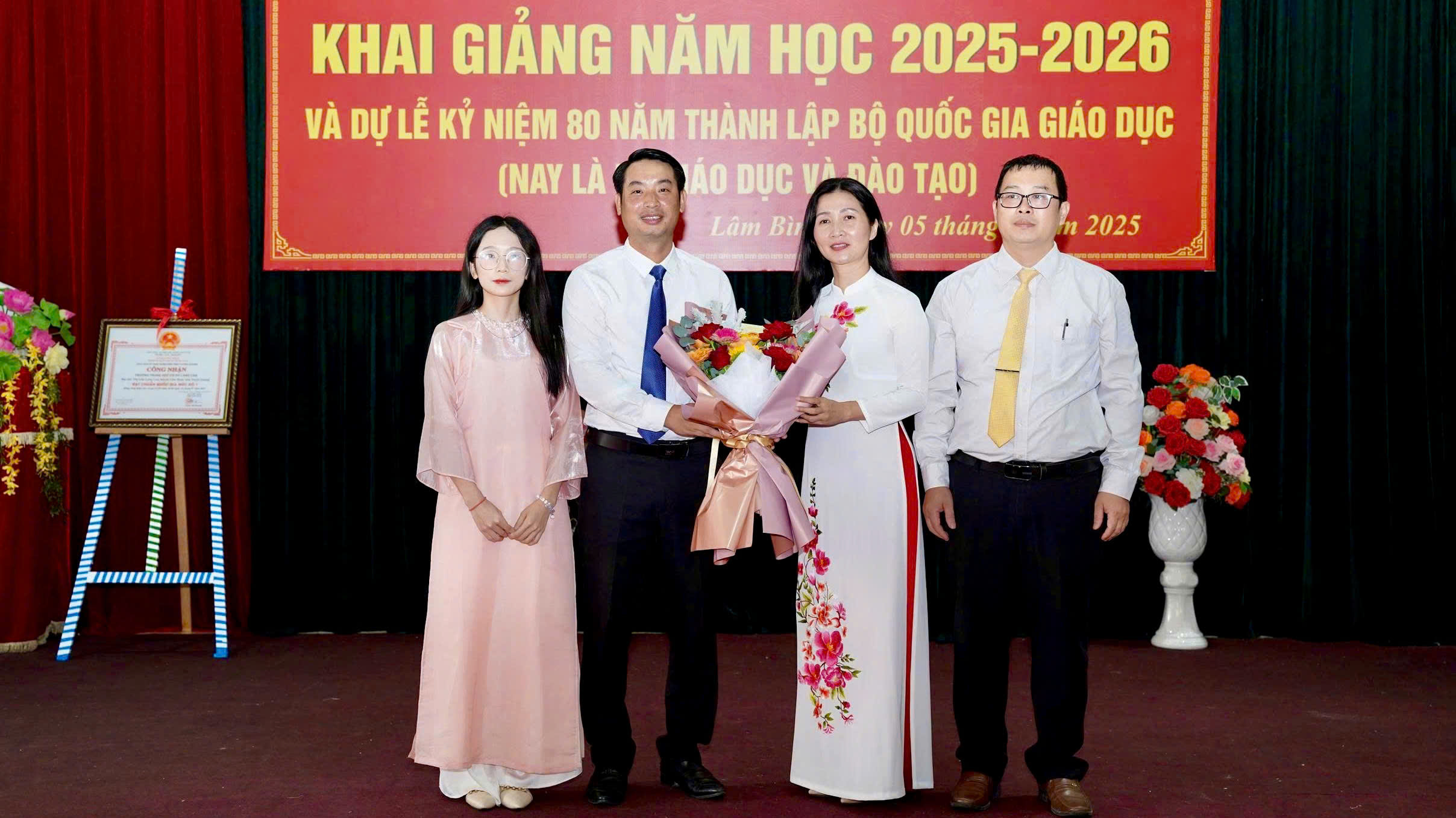 z6979437524920_839e1fb0193b211a61248ebfd1a7c59a.jpg