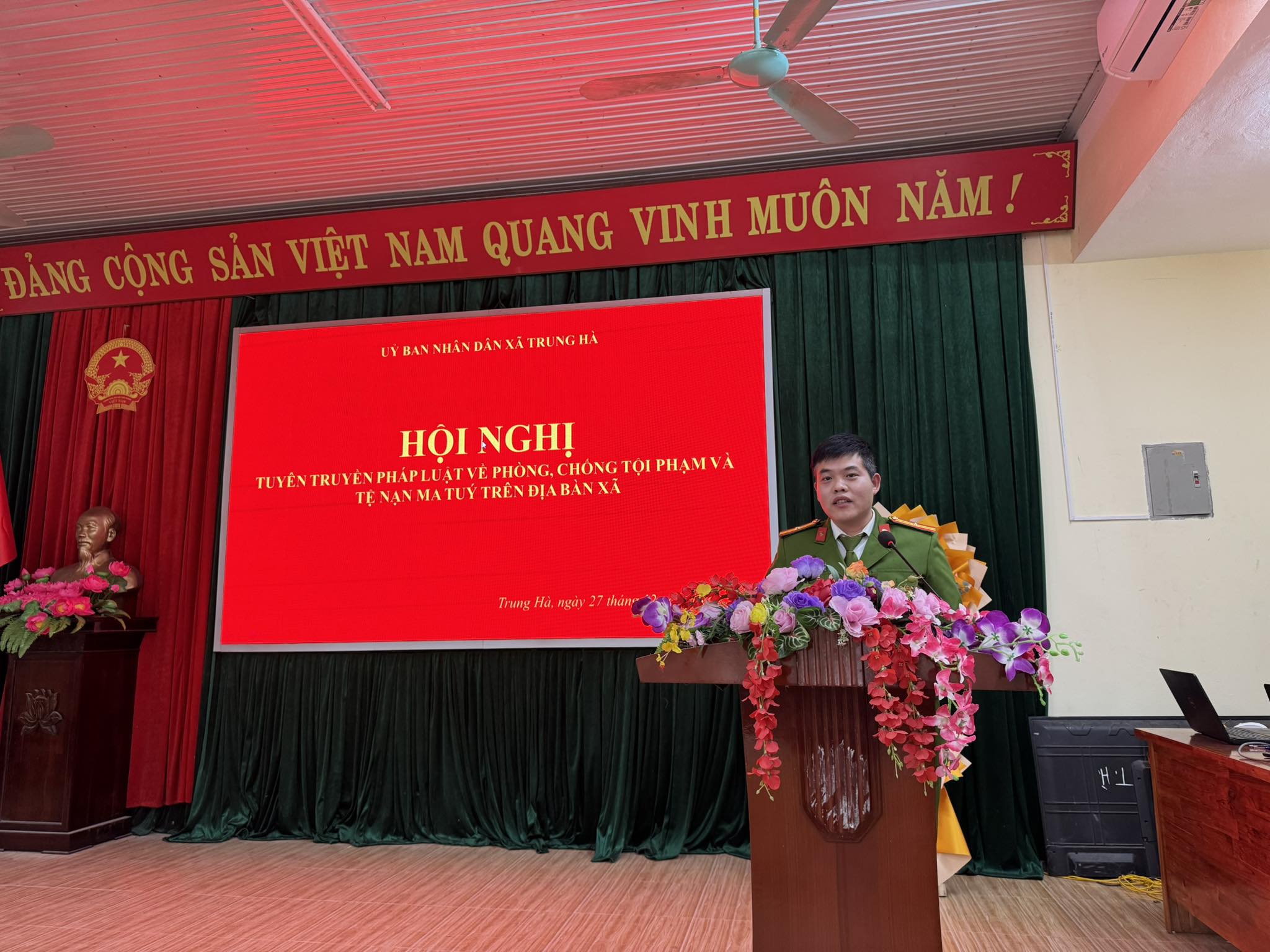 HỘI NGHỊ TUYÊN TRUYỀN PHÁP LUẬT VỀ PHÒNG, CHỐNG TỘI PHẠM VÀ TỆ NẠN MA TÚY TRÊN ĐỊA BÀN XÃ