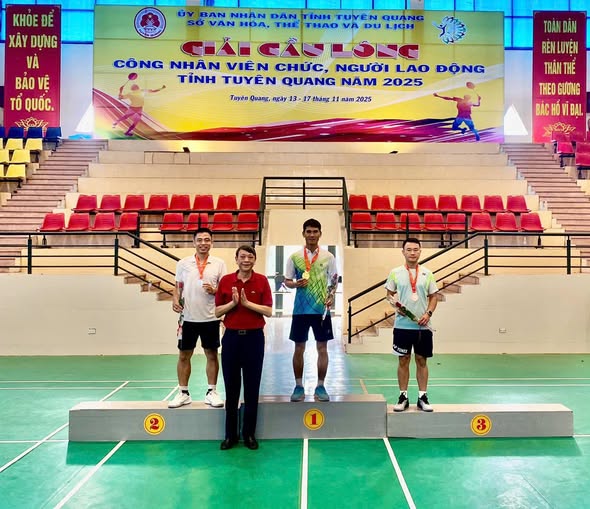 CÔNG AN TỈNH TUYÊN QUANG ĐẠT HUY CHƯƠNG VÀNG TẠI GIẢI CẦU LÔNG TỈNH TUYÊN QUANG NĂM 2025