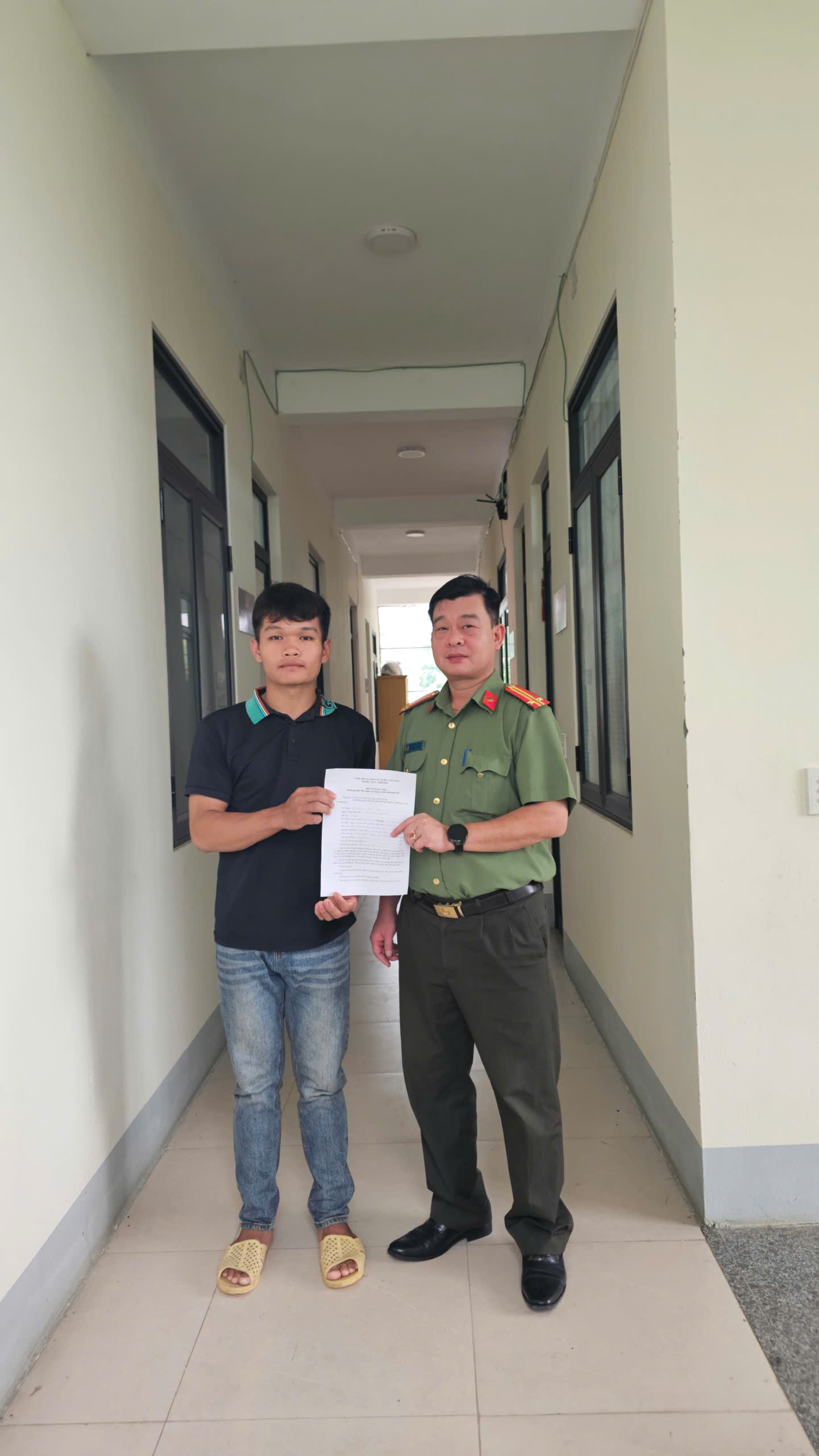 THANH NIÊN XÃ VĨNH TUY TÍCH CỰC ĐĂNG KÝ THAM GIA THỰC HIỆN NGHĨA VỤ CÔNG AN NHÂN DÂN NĂM 2027
