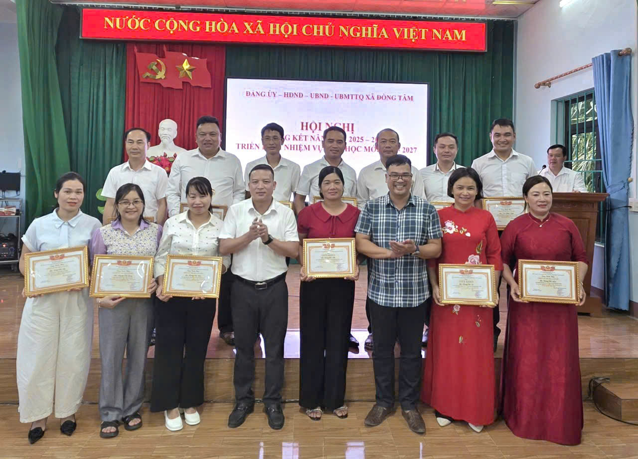 UBND xã Đồng Tâm tổ chức Hội nghị tổng kết năm học 2025-2026, triển khai nhiệm vụ năm học 2026-2027