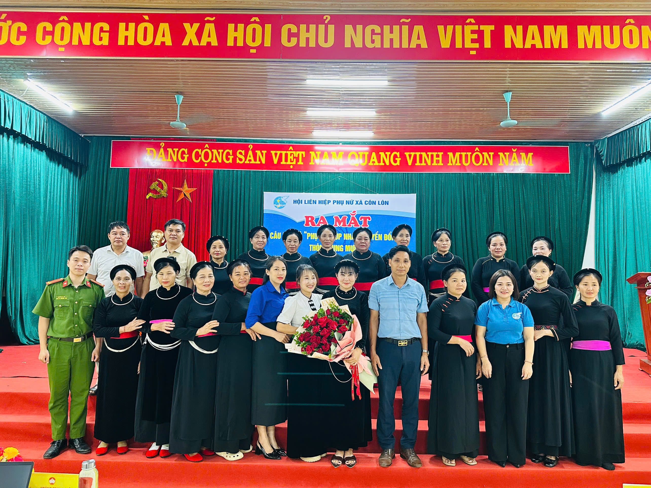 HỘI LIÊN HIỆP PHỤ NỮ XÃ CÔN LÔN RA MẮT CÂU LẠC BỘ "PHỤ NỮ GIÚP NHAU CHUYỂN ĐỔI SỐ" NĂM 2026