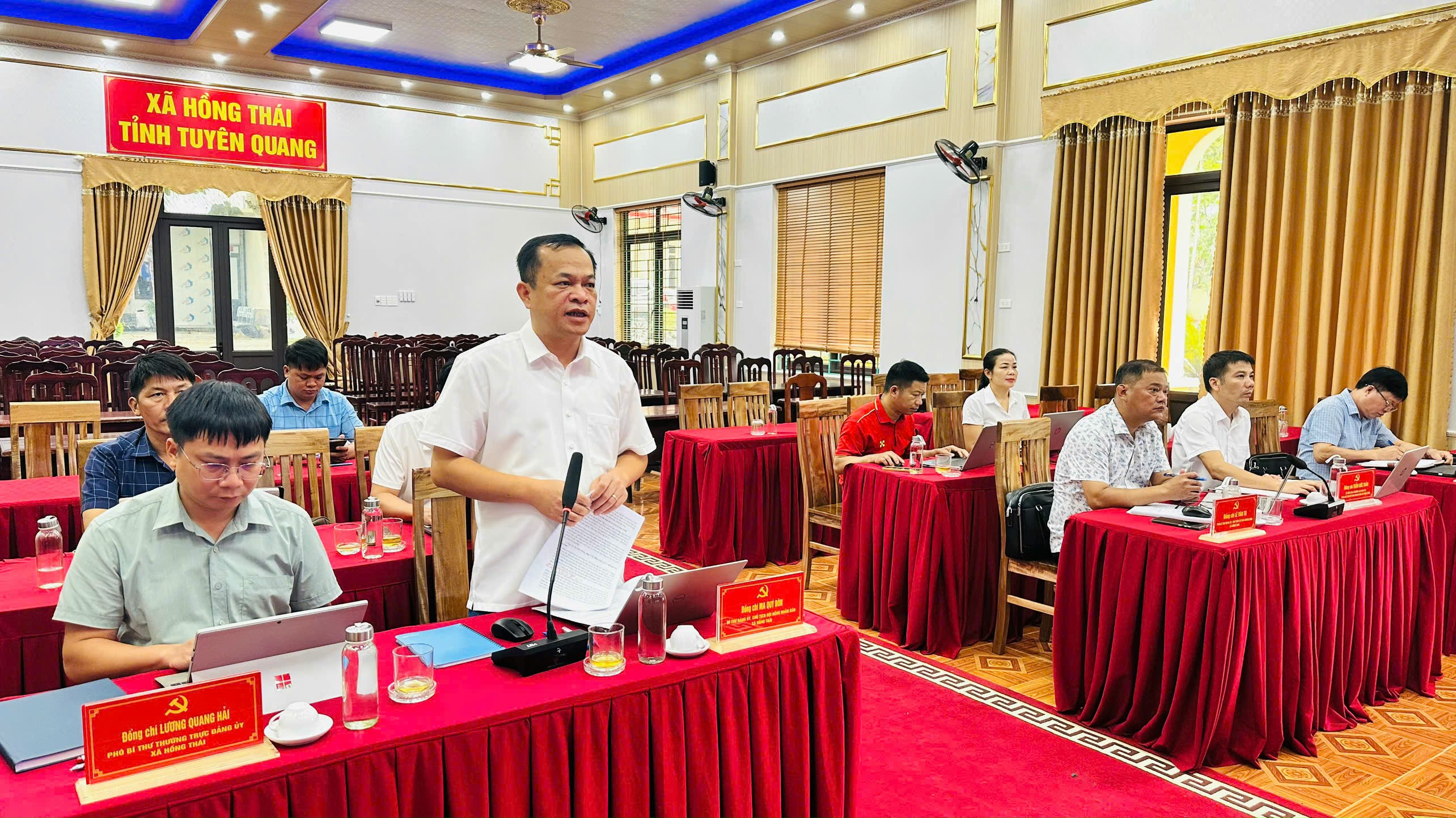 Hội nghị trực tuyến làm việc với Ban Thường vụ Đảng ủy 8 xã
