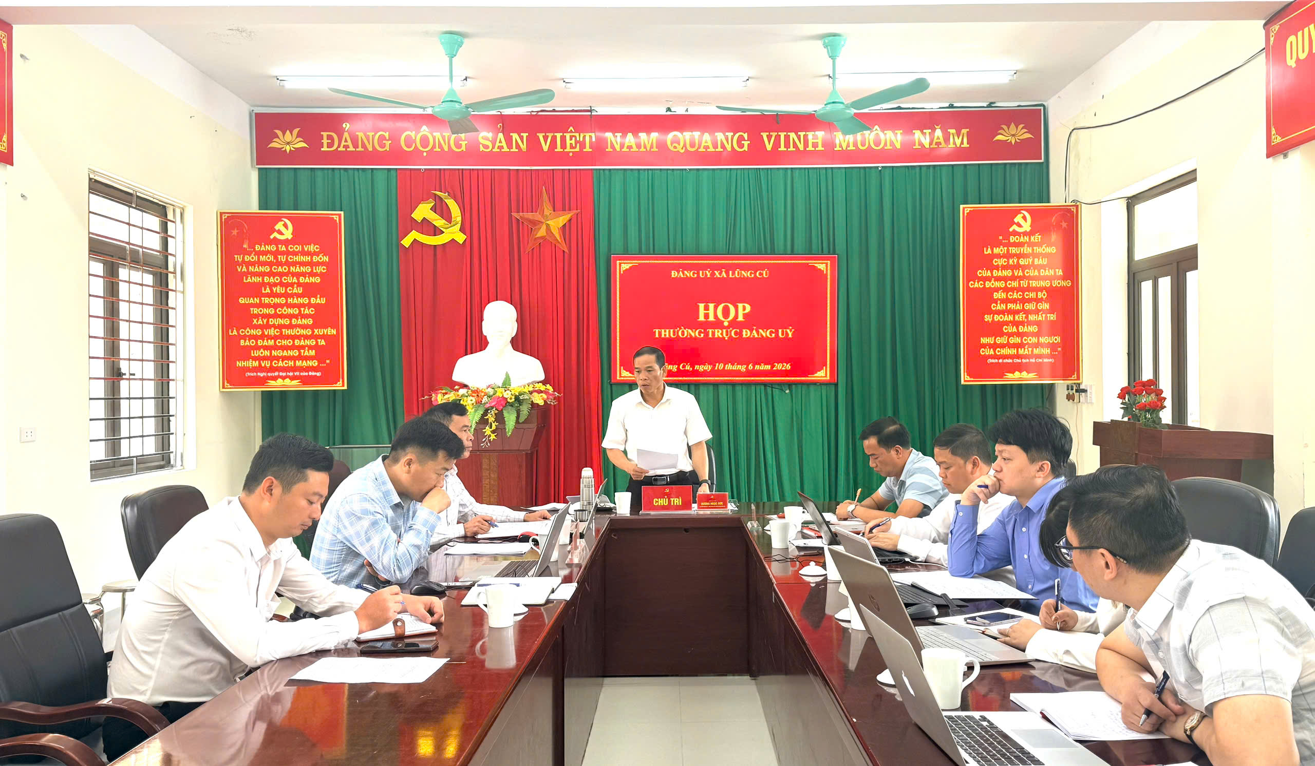 THƯỜNG TRỰC ĐẢNG ỦY XÃ LŨNG CÚ ĐÁNH GIÁ KẾT QUẢ 6 THÁNG ĐẦU NĂM, TRIỂN KHAI NHIỆM VỤ TRỌNG TÂM