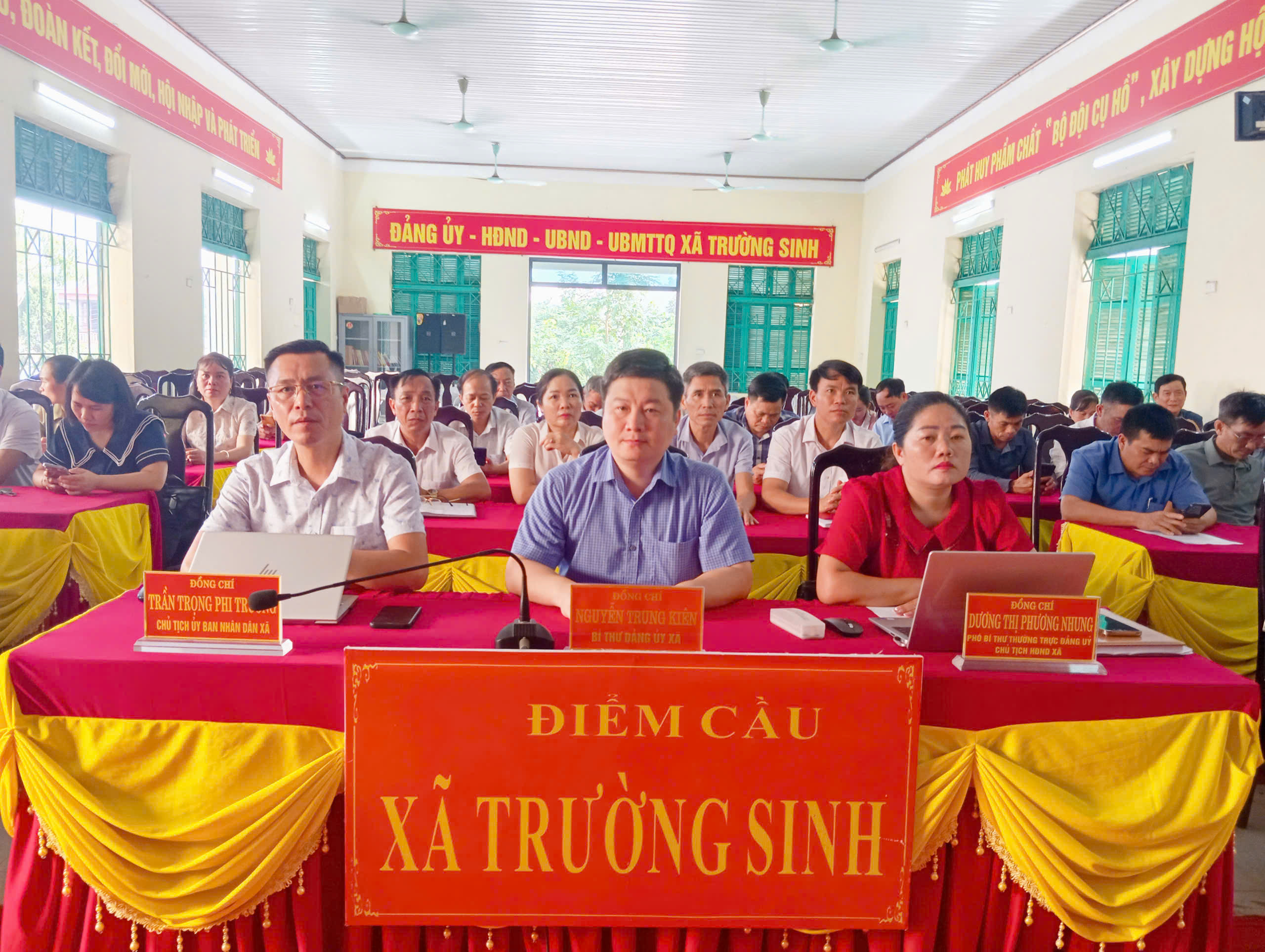XÃ TRƯỜNG SINH THAM GIA HỘI NGHỊ TRỰC TUYẾN TOÀN TỈNH HỌC TẬP, QUÁN TRIỆT CÁC VĂN BẢN CỦA ĐẢNG