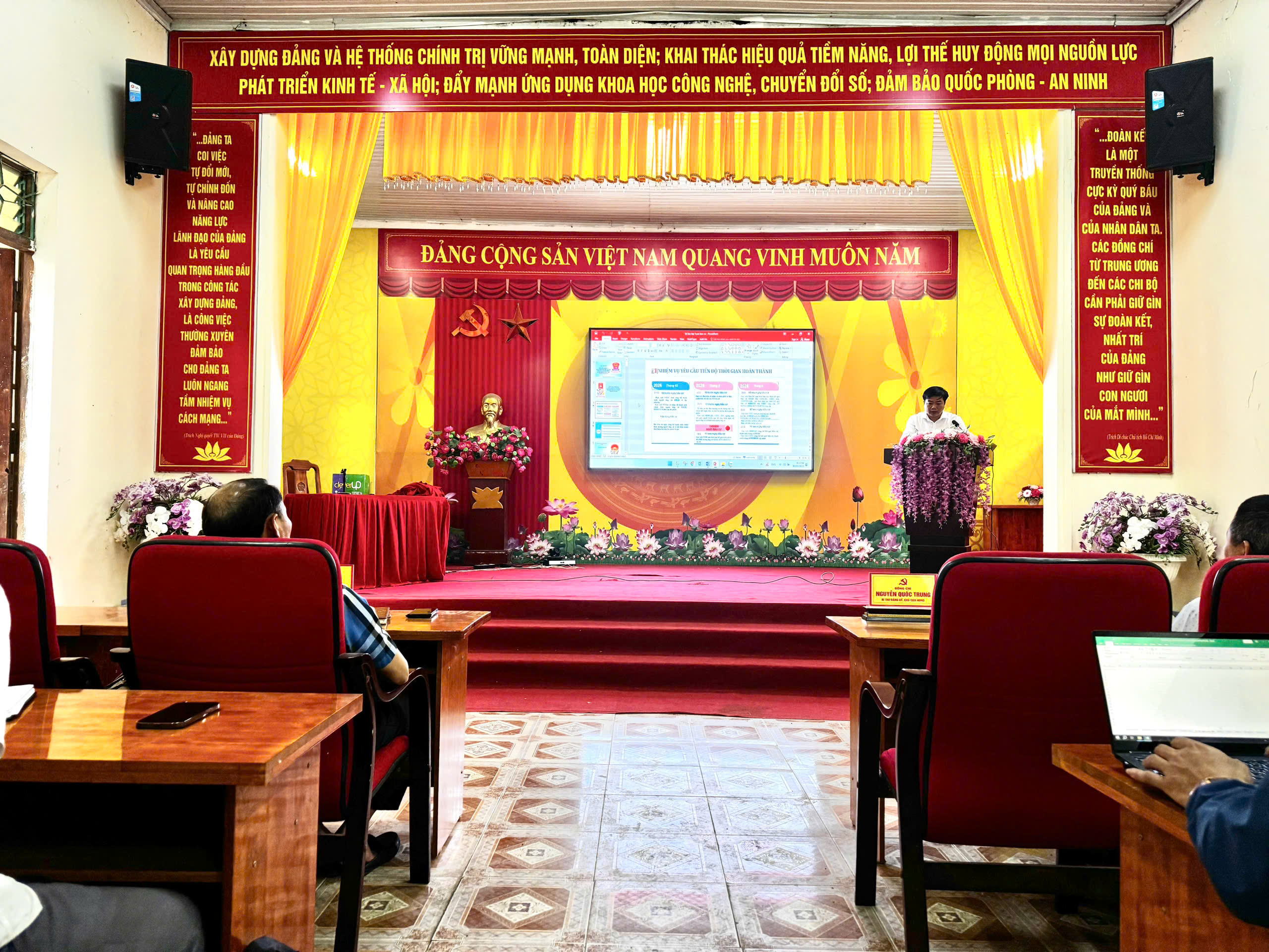 Xã Ngọc Long tổ chức Hội nghị tập huấn nghiệp vụ và quán triệt công tác bầu cử đại biểu Quốc hội khóa XVI và đại biểu HĐND các cấp nhiệm kỳ 2026–2031