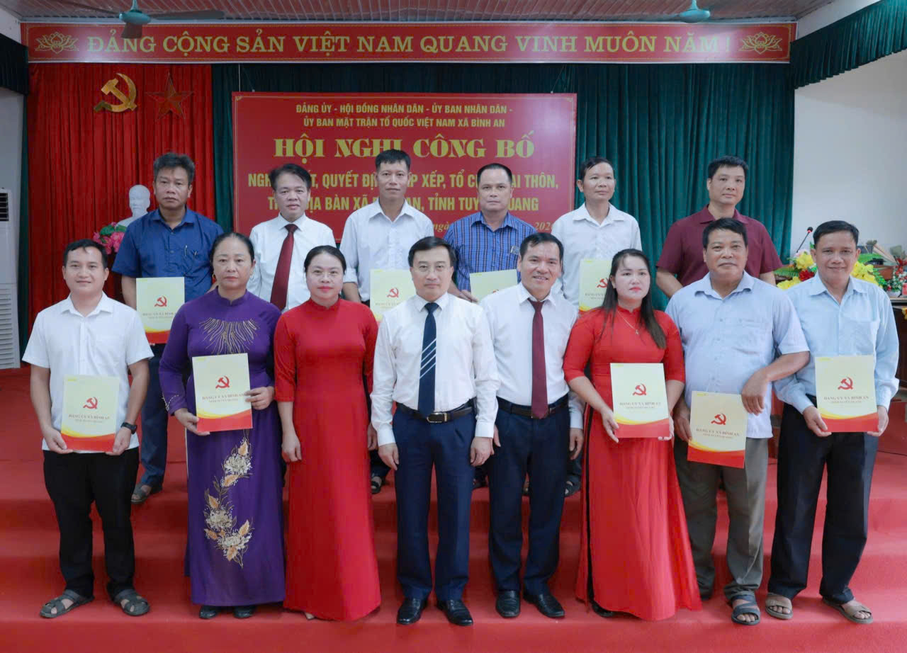Xã Bình An tổ chức Hội nghị công bố nghị quyết, quyết định về việc sắp xếp, tổ chức lại thôn trên địa bàn xã.