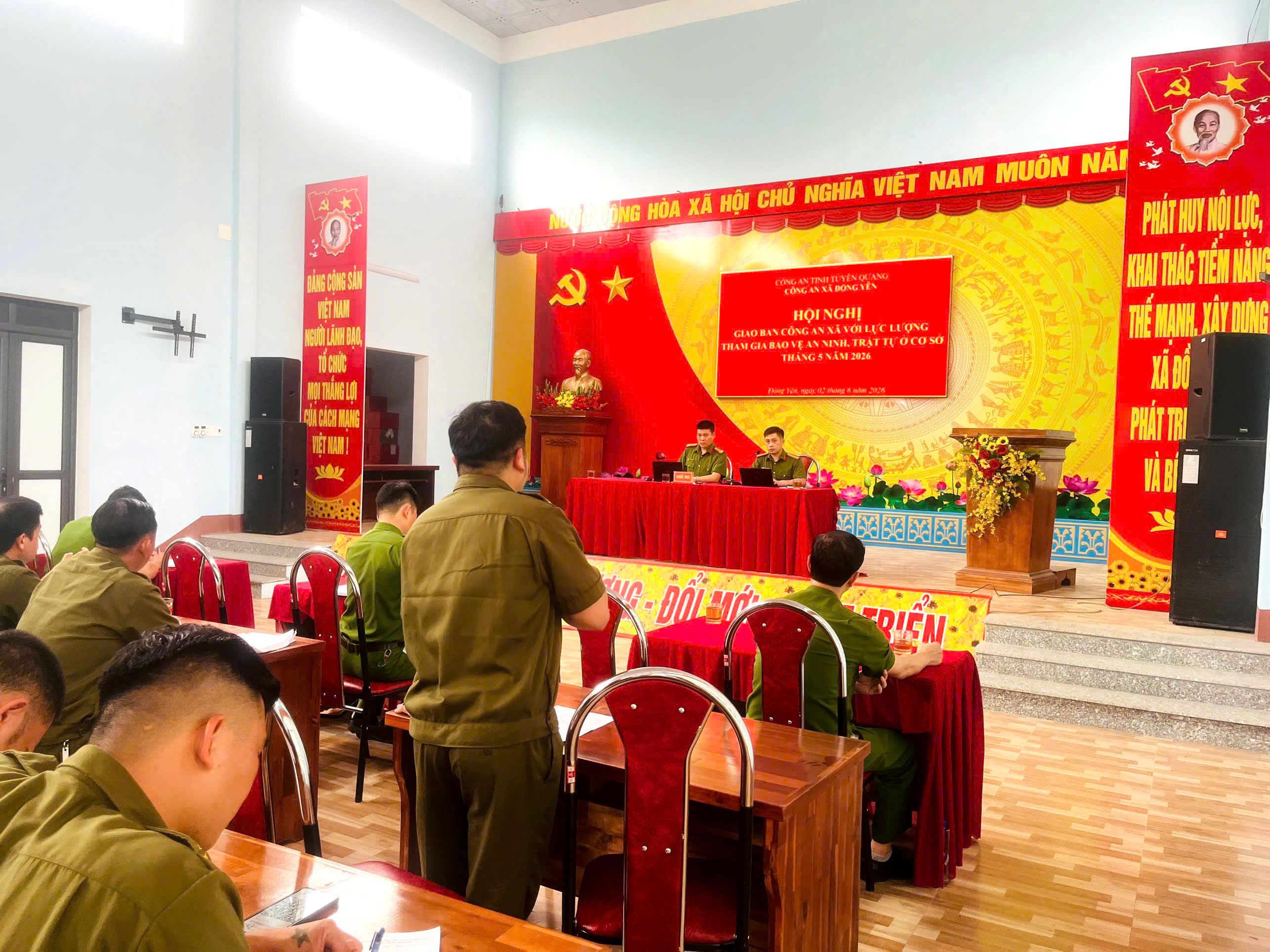 CÔNG AN XÃ ĐỒNG YÊN TỔ CHỨC HỘI NGHỊ GIAO BAN VỚI LỰC LƯỢNG THAM GIA BẢO VỆ AN NINH, TRẬT TỰ Ở CƠ SỞ 