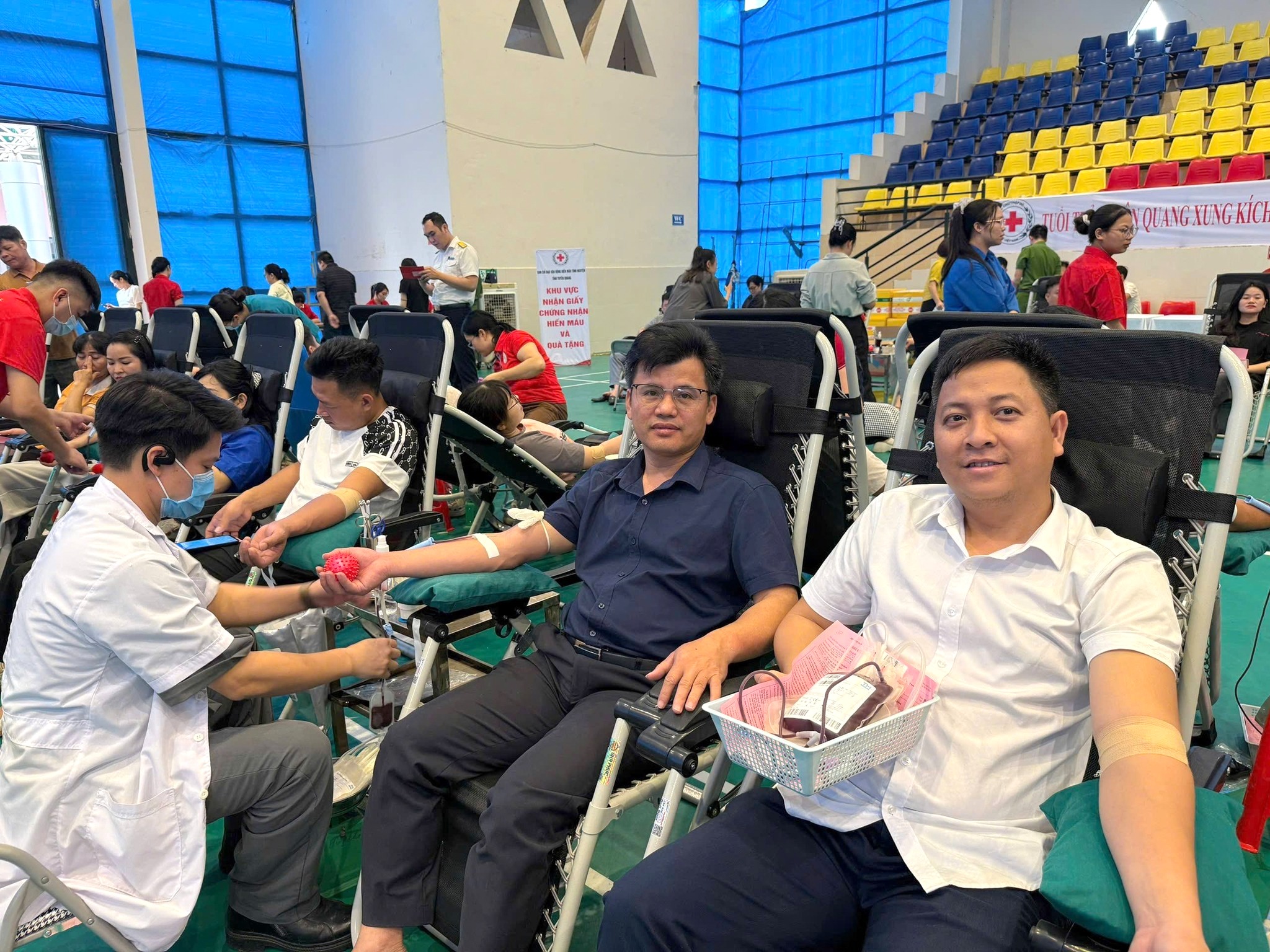 Hơn 2.000 người dân Tuyên Quang tham gia hưởng ứng Ngày toàn dân hiến máu tình nguyện