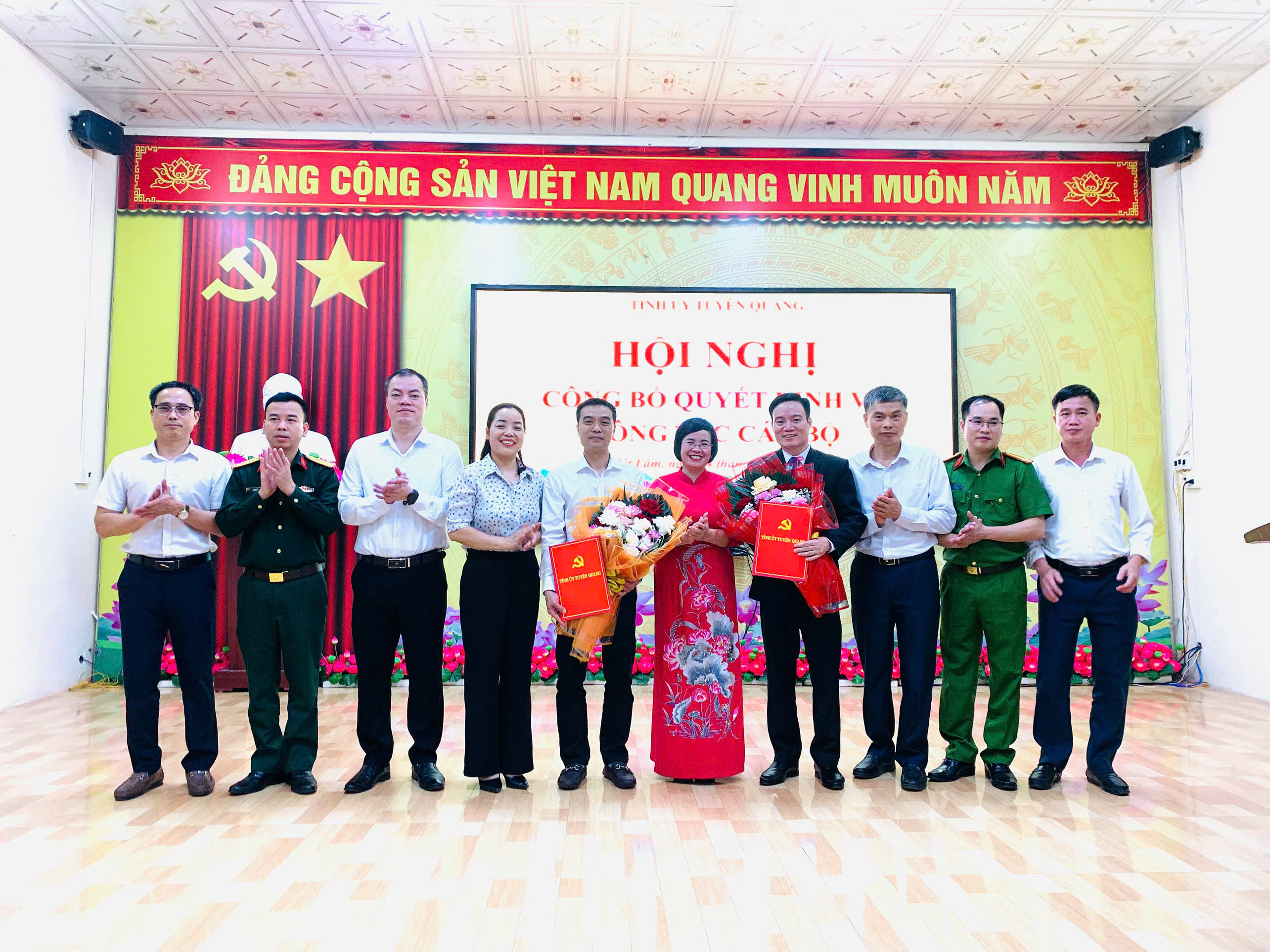 TỈNH ỦY TUYÊN QUANG TỔ CHỨC HỘI NGHỊ CÔNG BỐ QUYẾT ĐỊNH VỀ CÔNG TÁC CÁN BỘ TẠI XÃ VIỆT LÂM