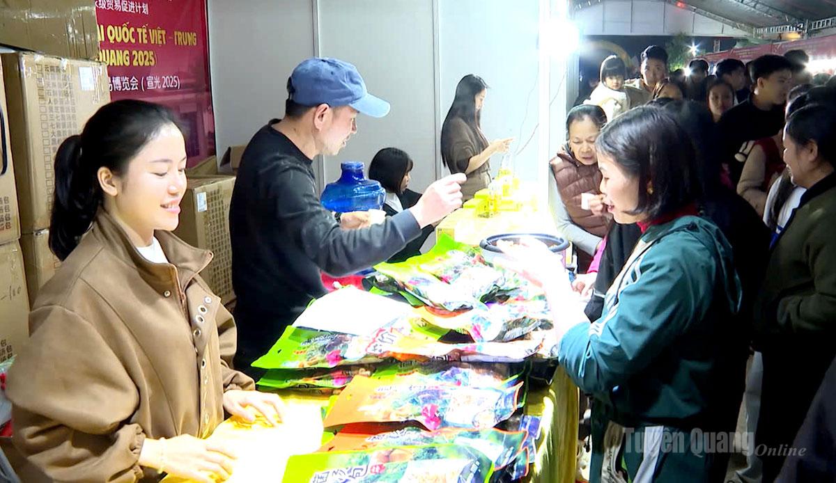 Có 40 gian hàng nước ngoài tham gia Hội chợ Quốc tế Việt – Trung