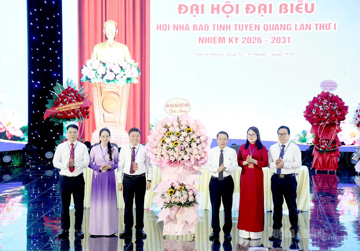 Người làm báo Tuyên Quang cùng đất nước bước vào kỷ nguyên phát triển mới