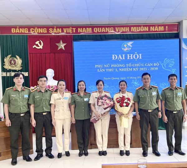 HOÀN THÀNH ĐẠI HỘI PHỤ NỮ CẤP CƠ SỞ VÀ HỘI NGHỊ CHI HỘI PHỤ NỮ XÃ, PHƯỜNG NHIỆM KỲ 2025 - 2030 TRONG CÔNG AN TUYÊN QUANG