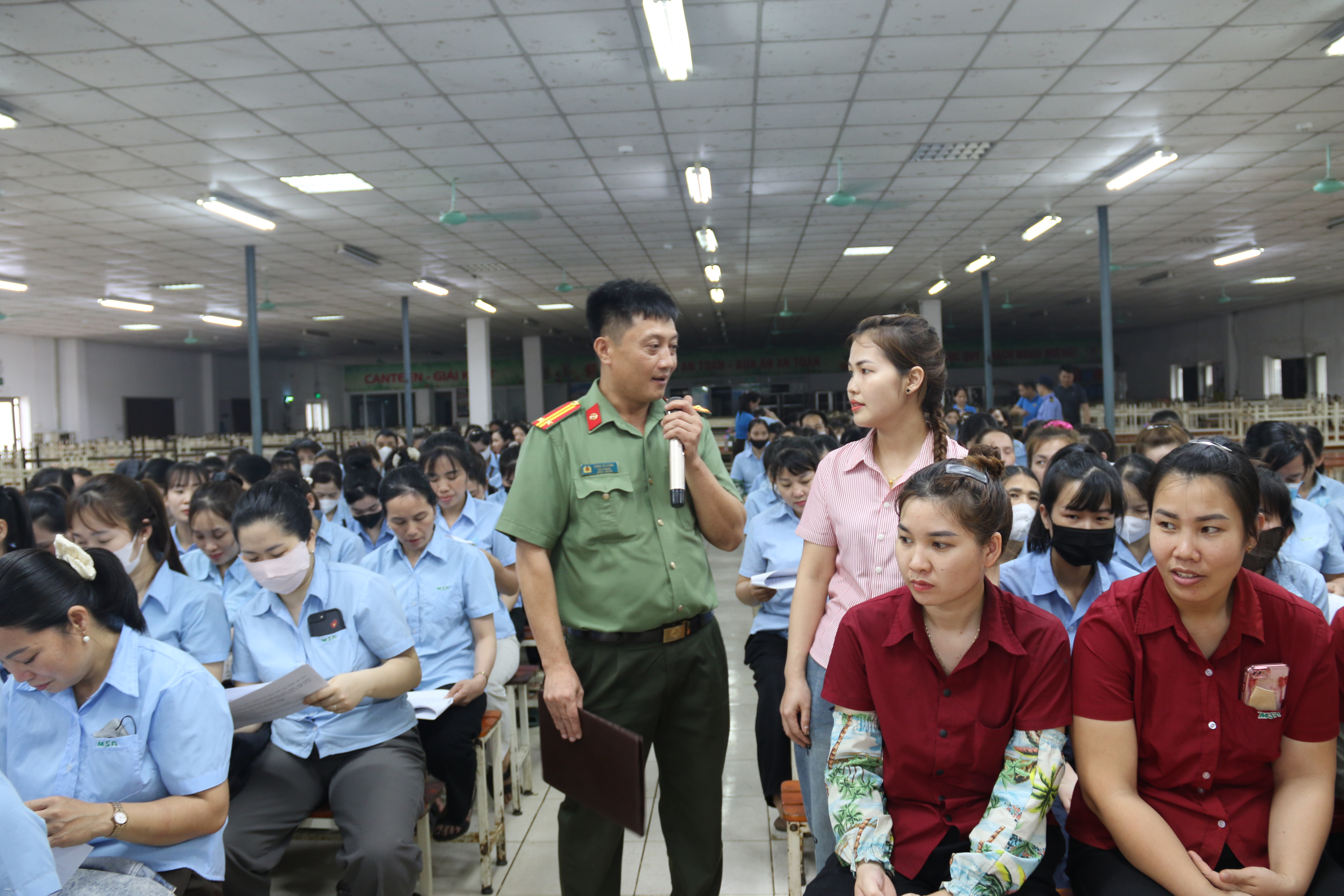 SÔI NỔI CÁC HOẠT ĐỘNG HƯỞNG ỨNG PHONG TRÀO THI ĐUA “BA NHẤT” TRONG CÔNG AN TỈNH TUYÊN QUANG
