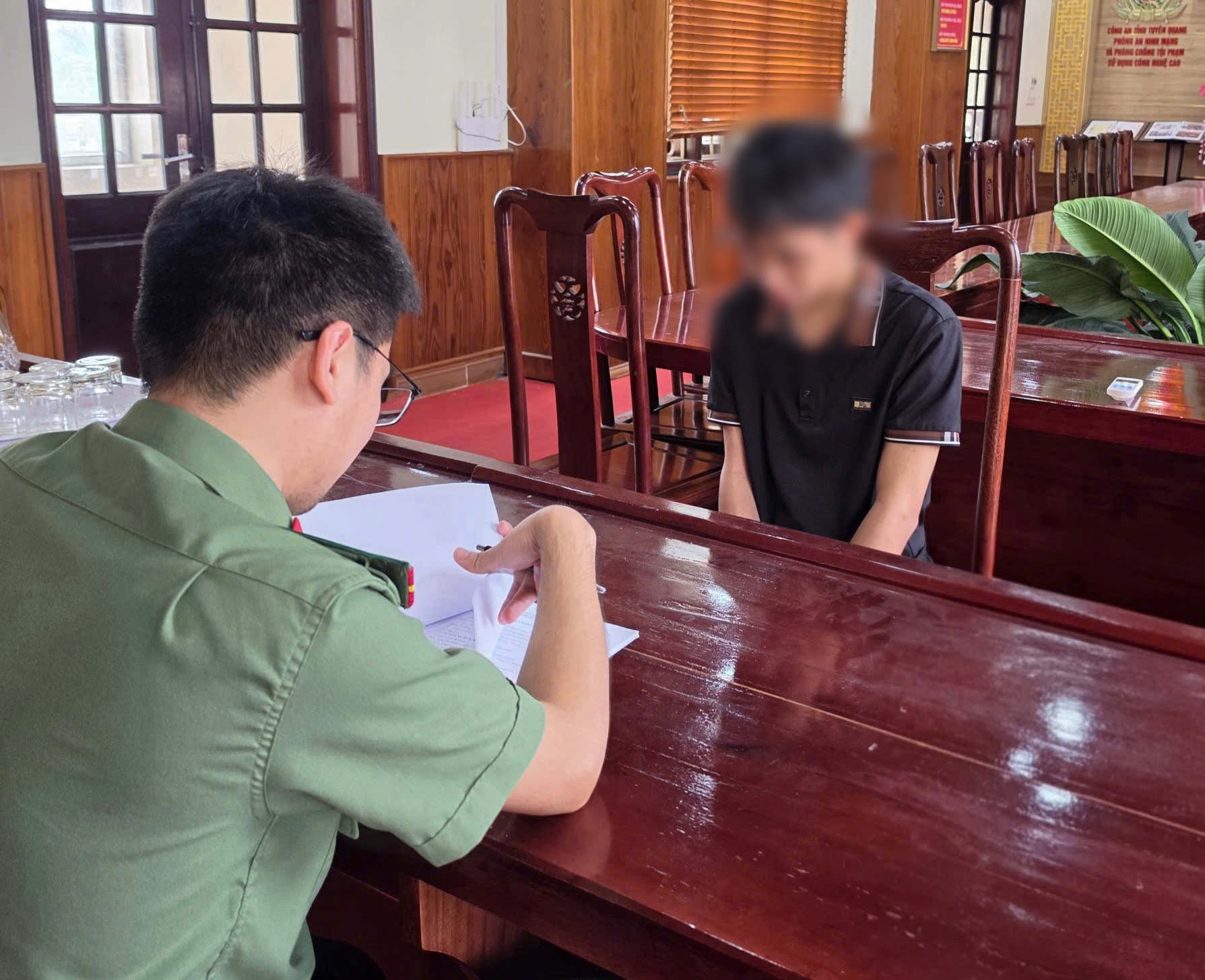 KỊP THỜI PHÁT HIỆN, NGĂN CHẶN MỘT TRƯỜNG HỢP CÔNG DÂN CÓ DẤU HIỆU MUA BÁN TÀI KHOẢN NGÂN HÀNG TRÊN MẠNG XÃ HỘI NHẰM KIẾM LỜI