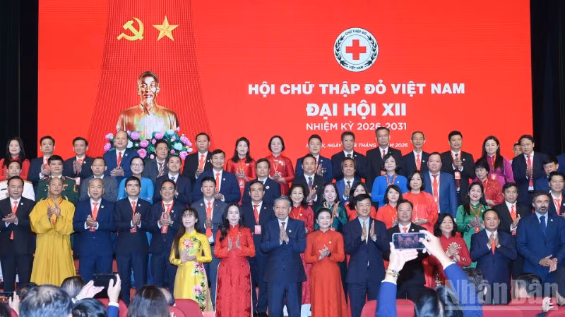 Công tác nhân đạo phải trở thành một bộ phận của chiến lược phát triển con người, bảo đảm an sinh xã hội