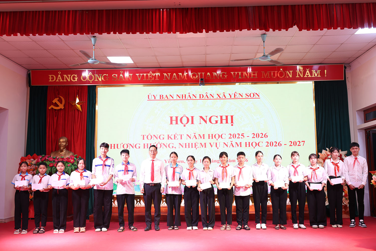 tk-nam-hoc7.jpg