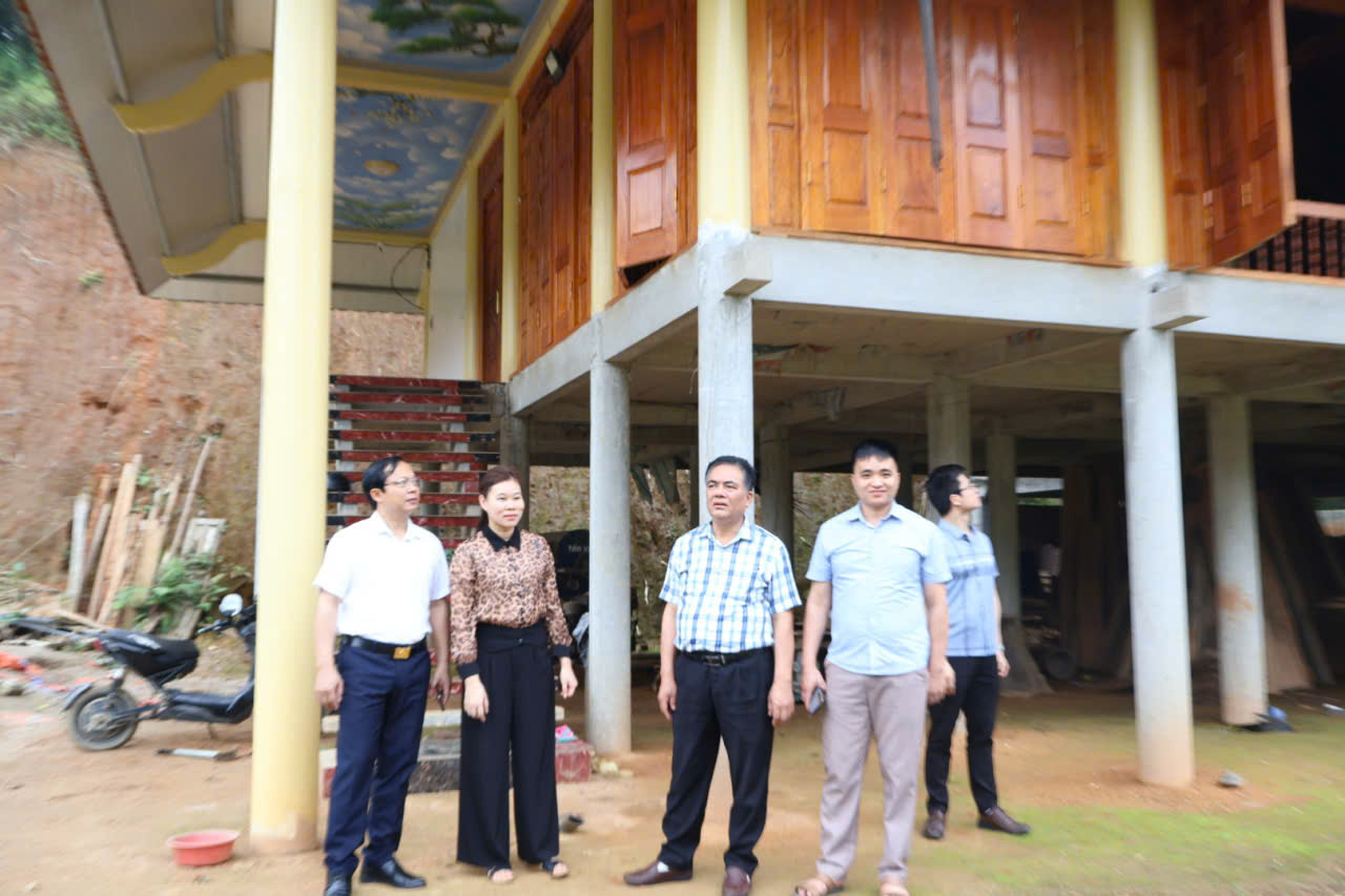 Kh sát tại V lậu nh sàn.jpg