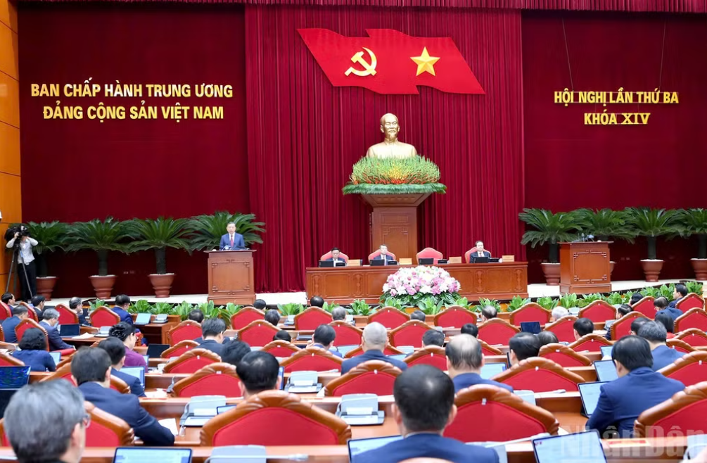 Khai mạc Hội nghị lần thứ 3 Ban Chấp hành Trung ương Đảng khóa XIV