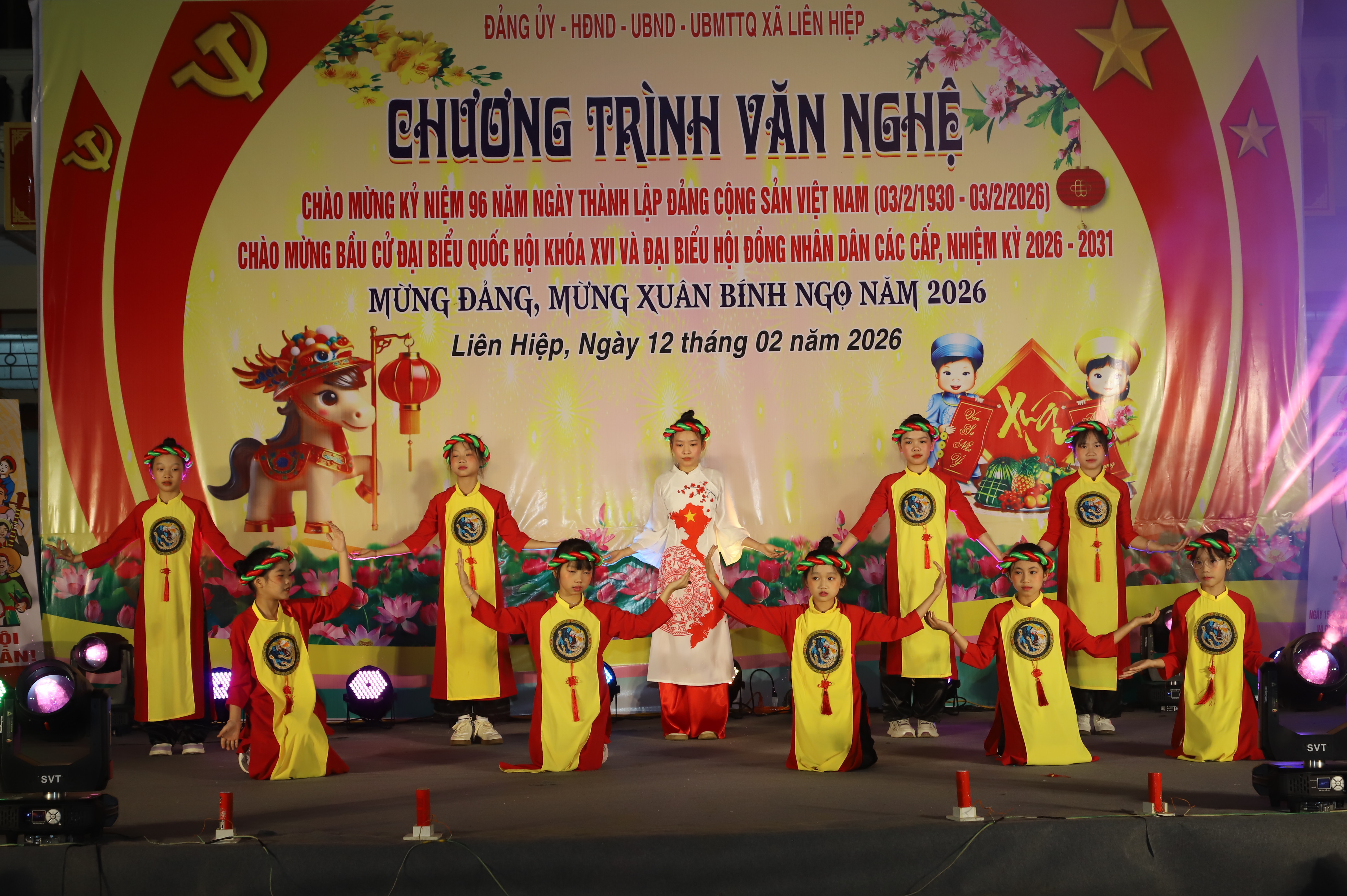 Rực rỡ sắc màu đêm văn nghệ mừng Đảng, mừng Xuân tại xã Liên Hiệp